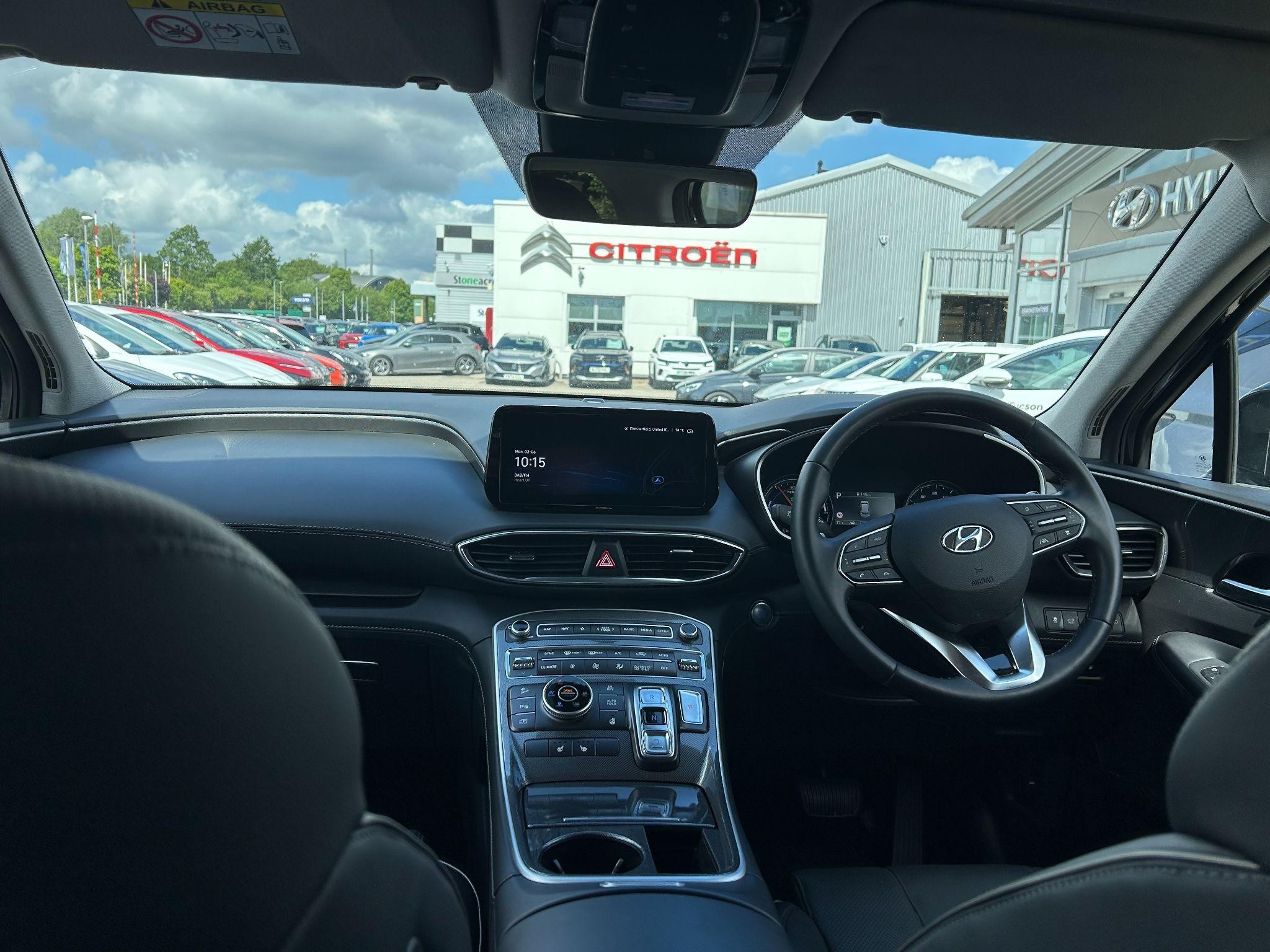 Hyundai SANTA FE Image 13