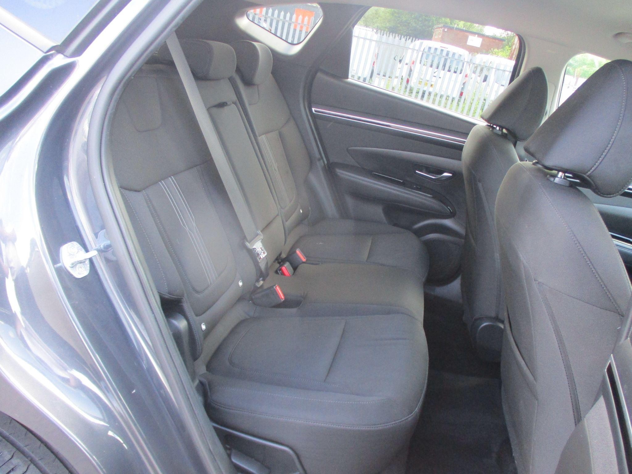 Hyundai TUCSON Image 8