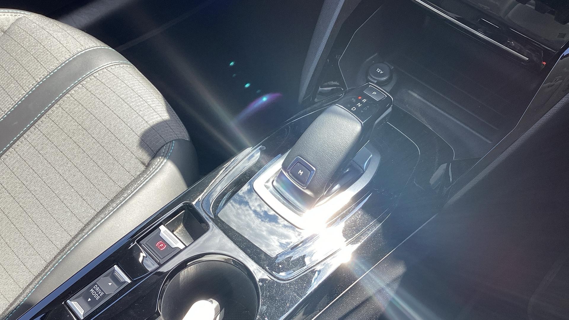 Peugeot 208 Image 24