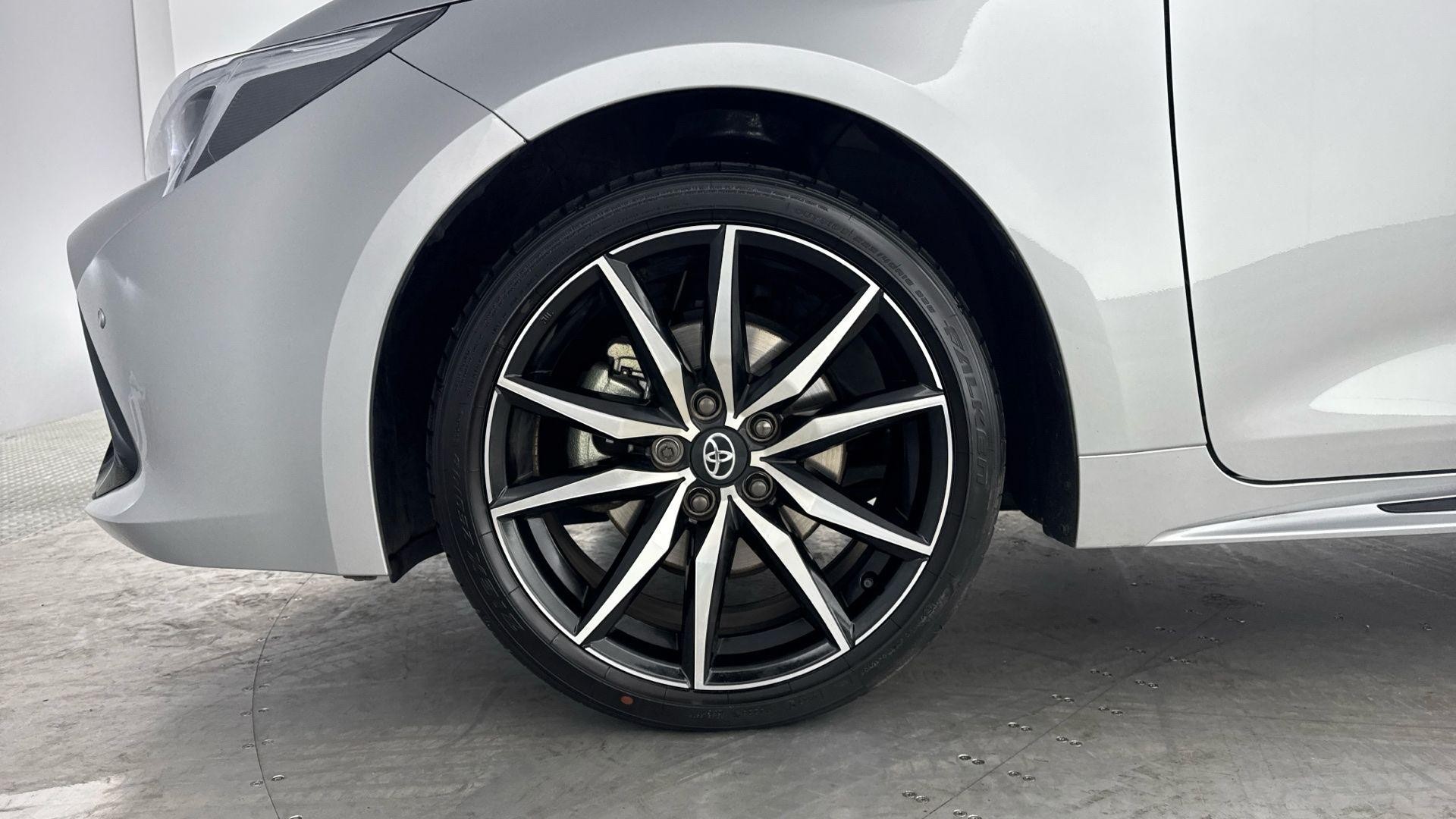 Toyota Corolla Image 11