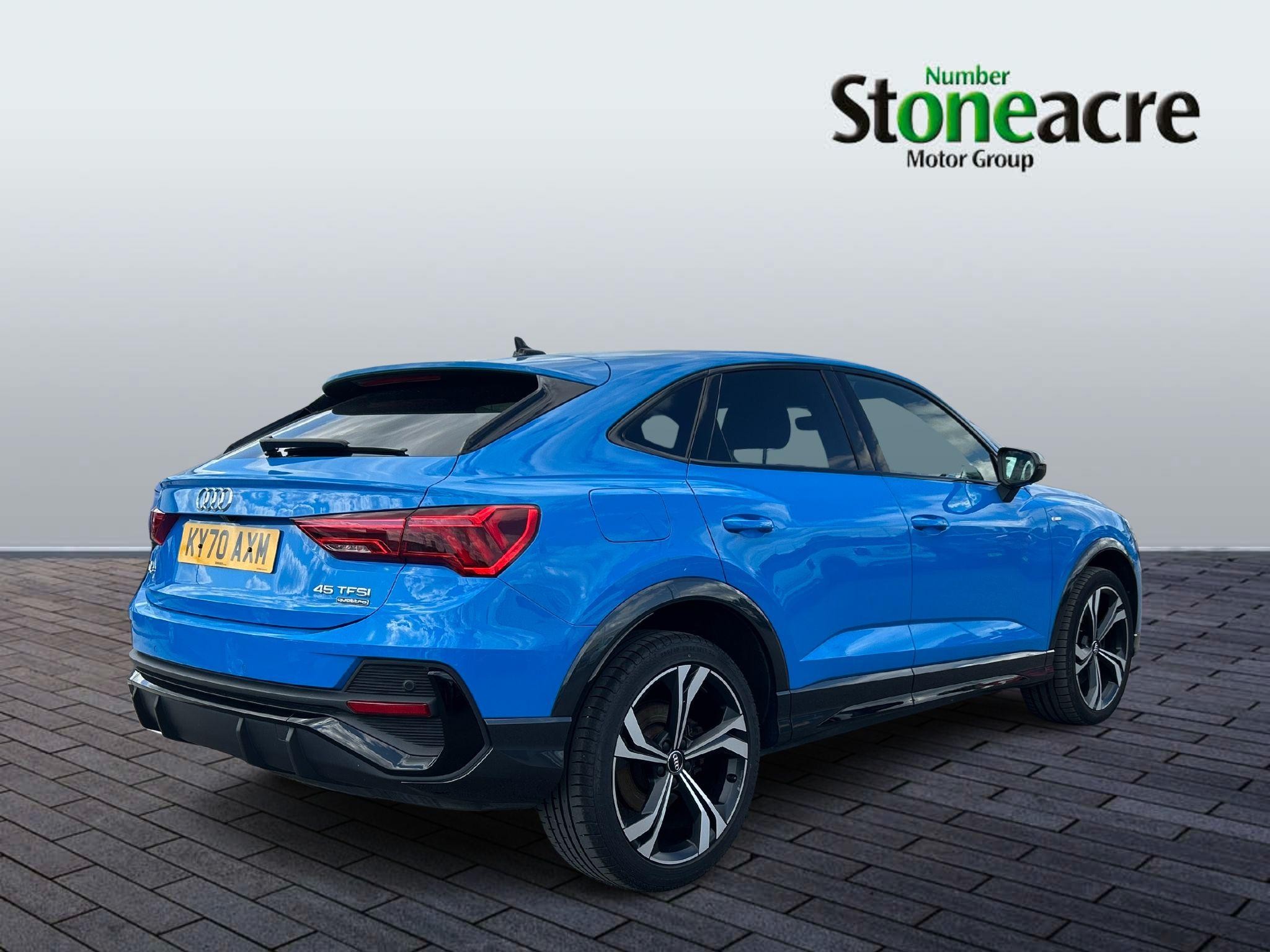 Audi Q3 Image 3