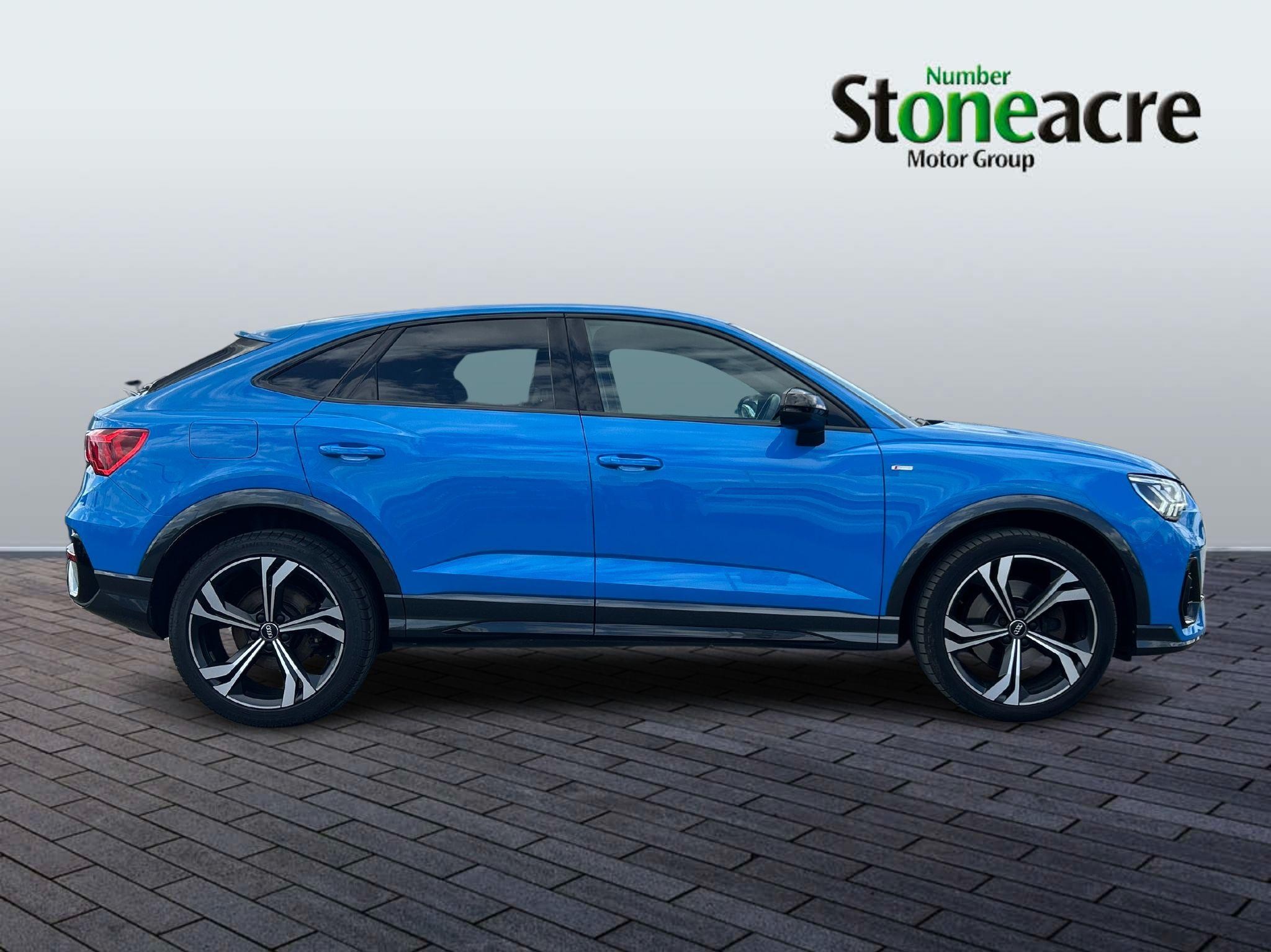 Audi Q3 Image 7