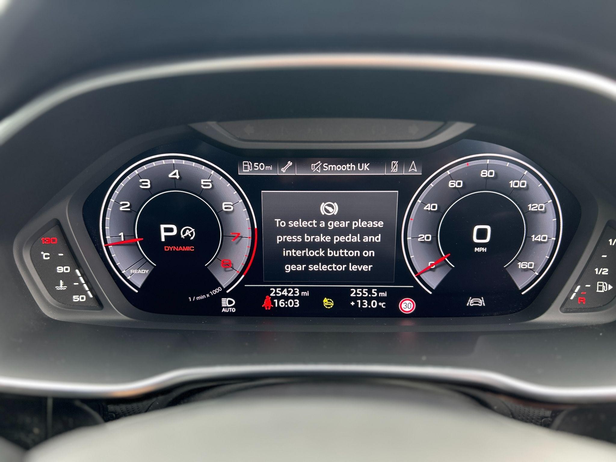 Audi Q3 Image 16