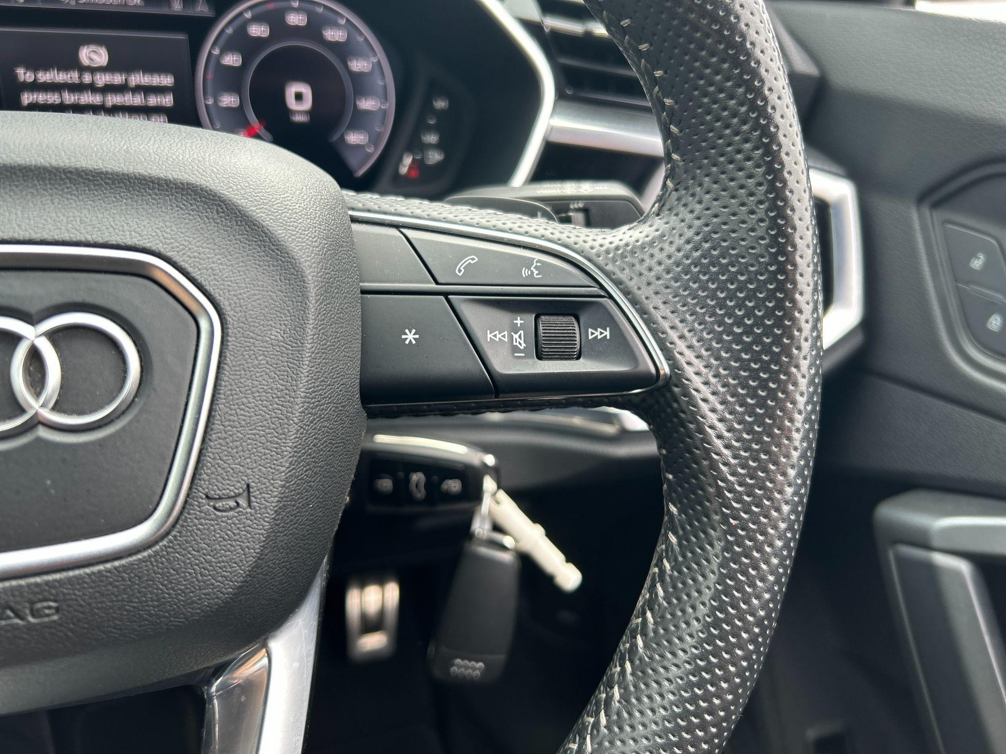 Audi Q3 Image 18