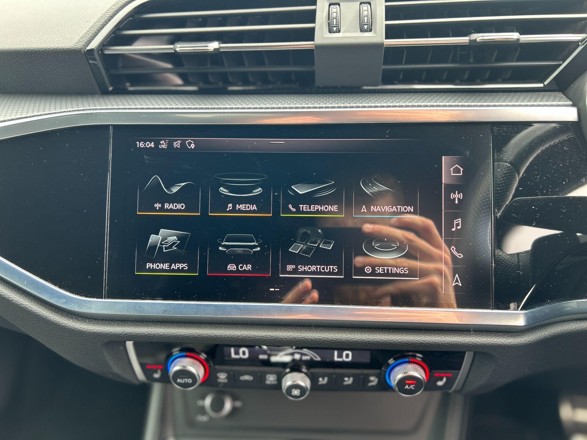 Audi Q3 Image 22