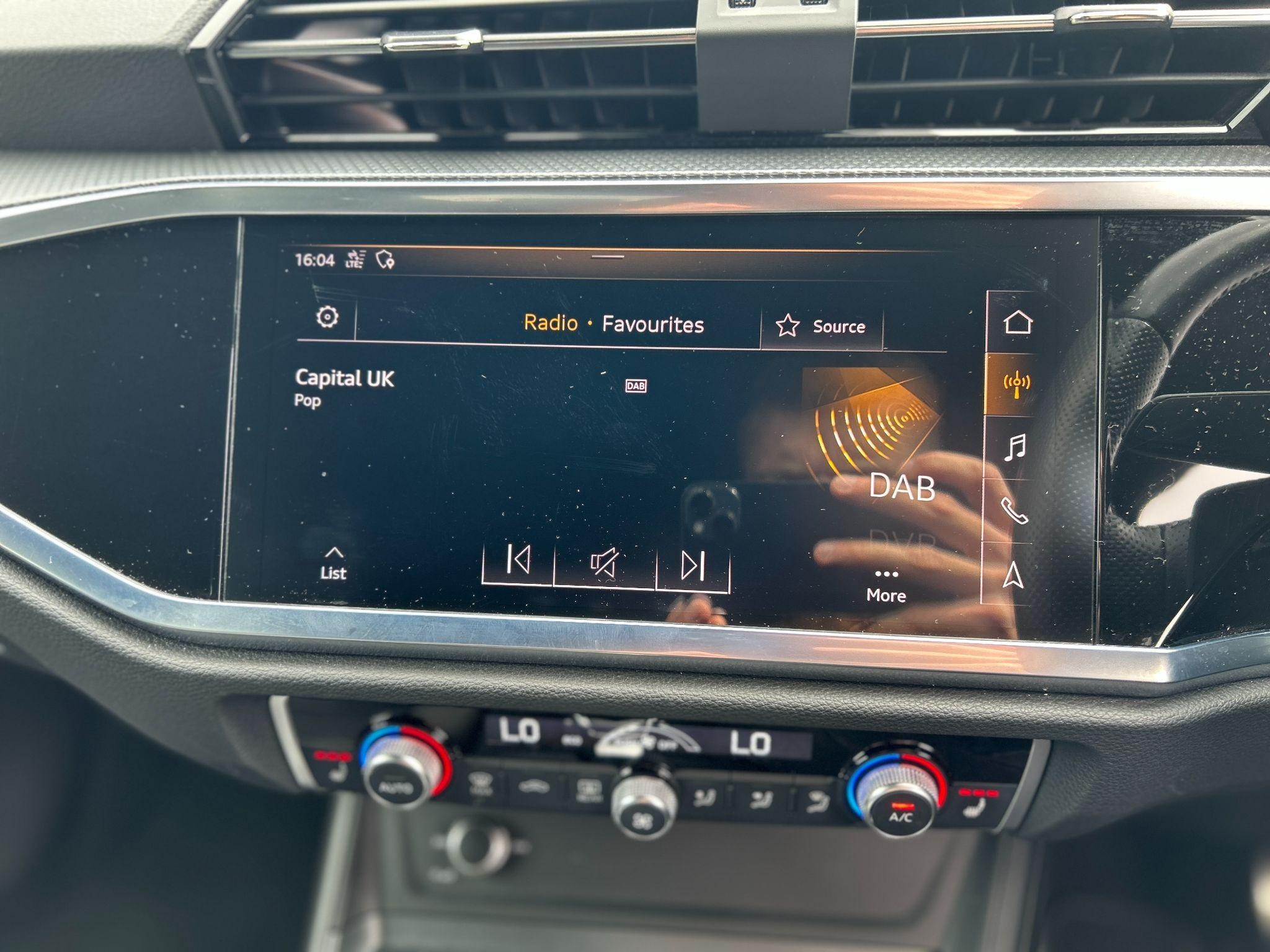 Audi Q3 Image 24