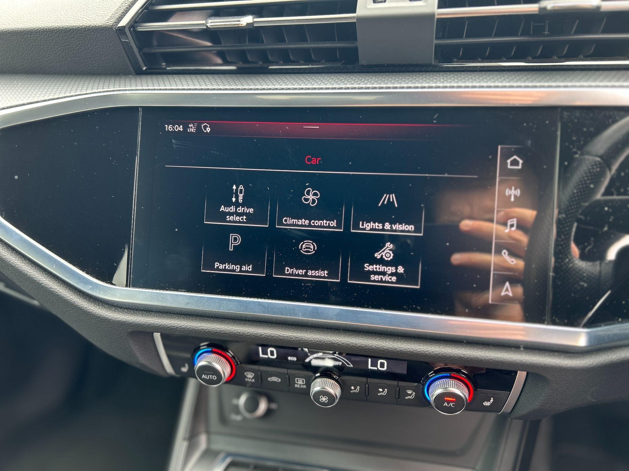 Audi Q3 Image 27