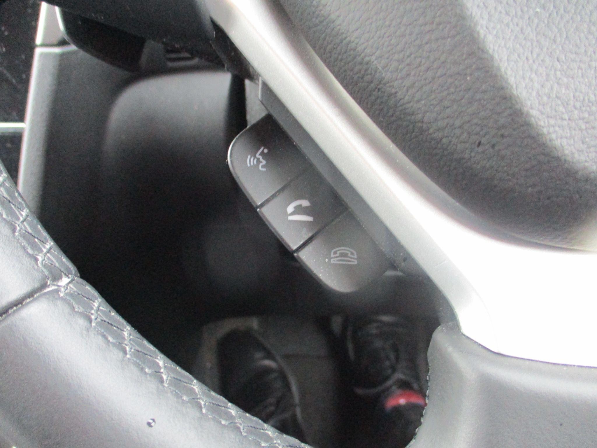 Suzuki Vitara Image 28