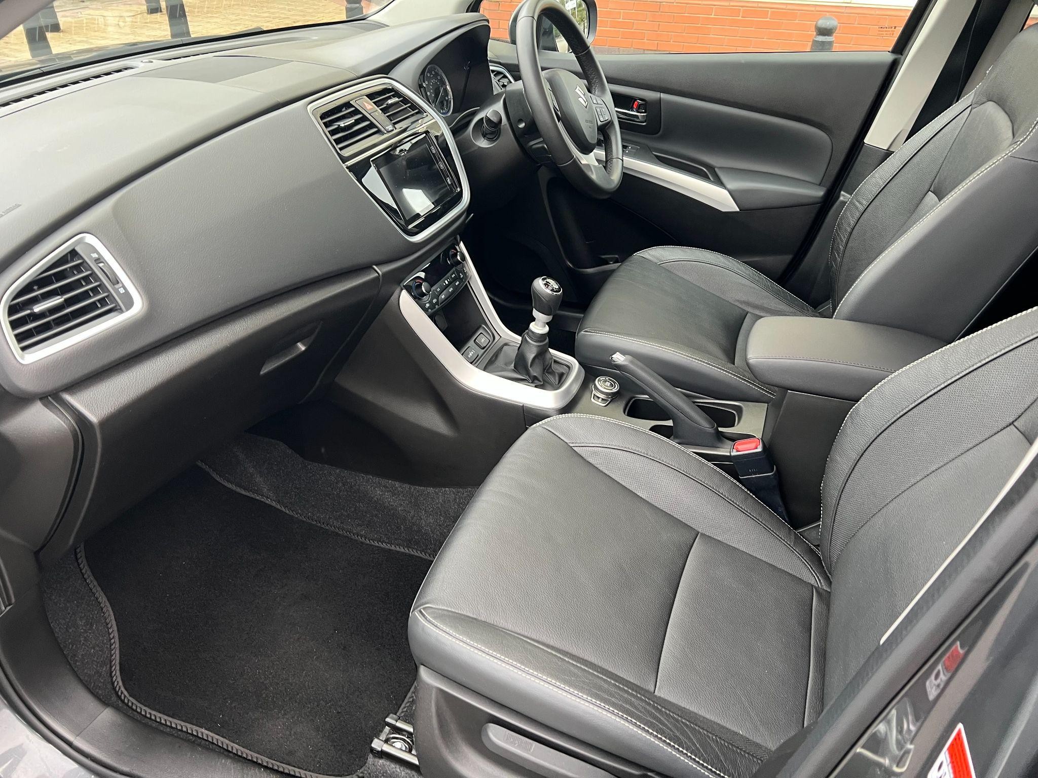 Suzuki SX4 S-Cross Image 13