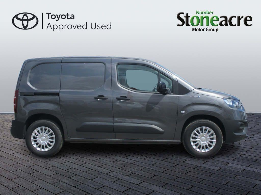 Toyota Proace City Image 4
