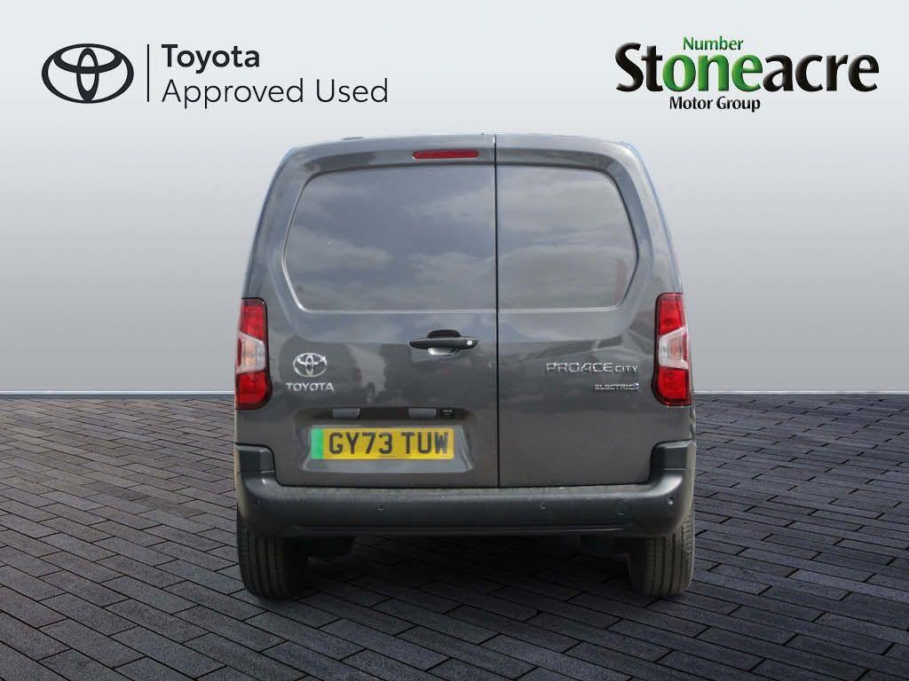 Toyota Proace City Image 6