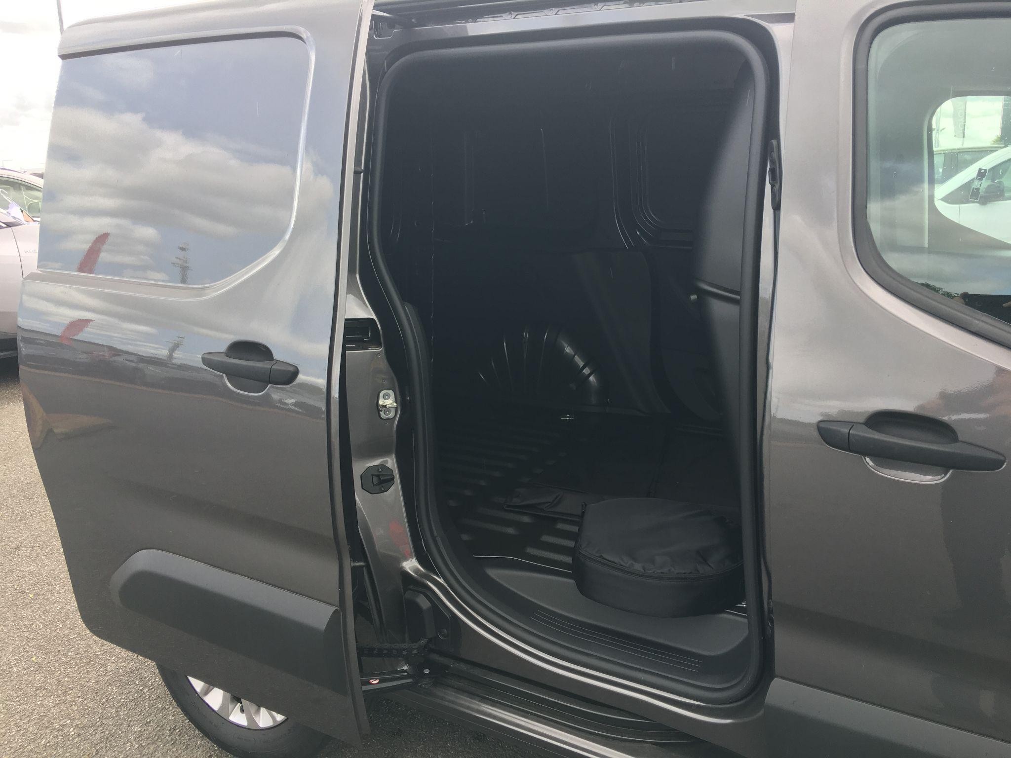 Toyota Proace City Image 29