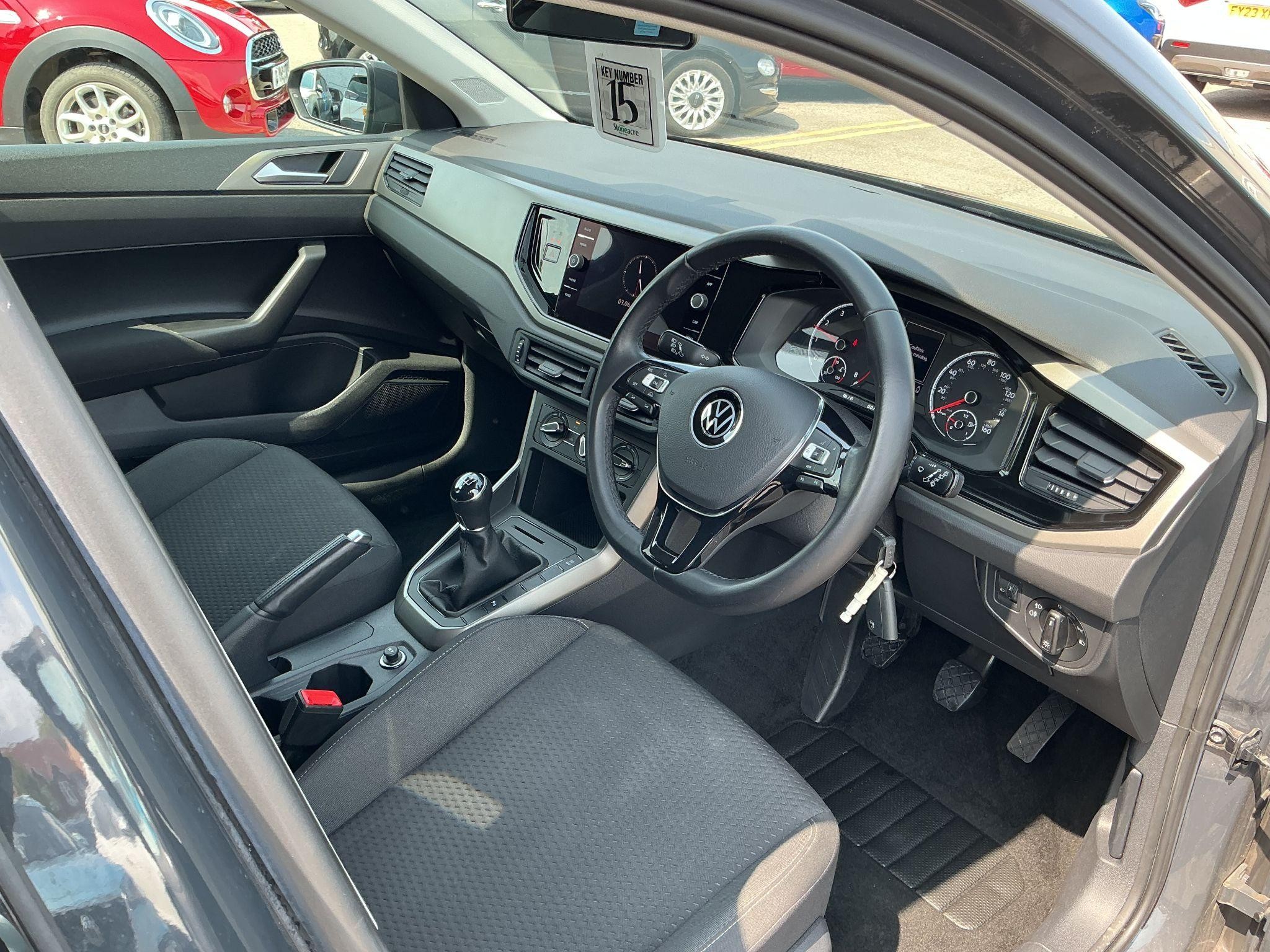 Volkswagen Polo Image 20