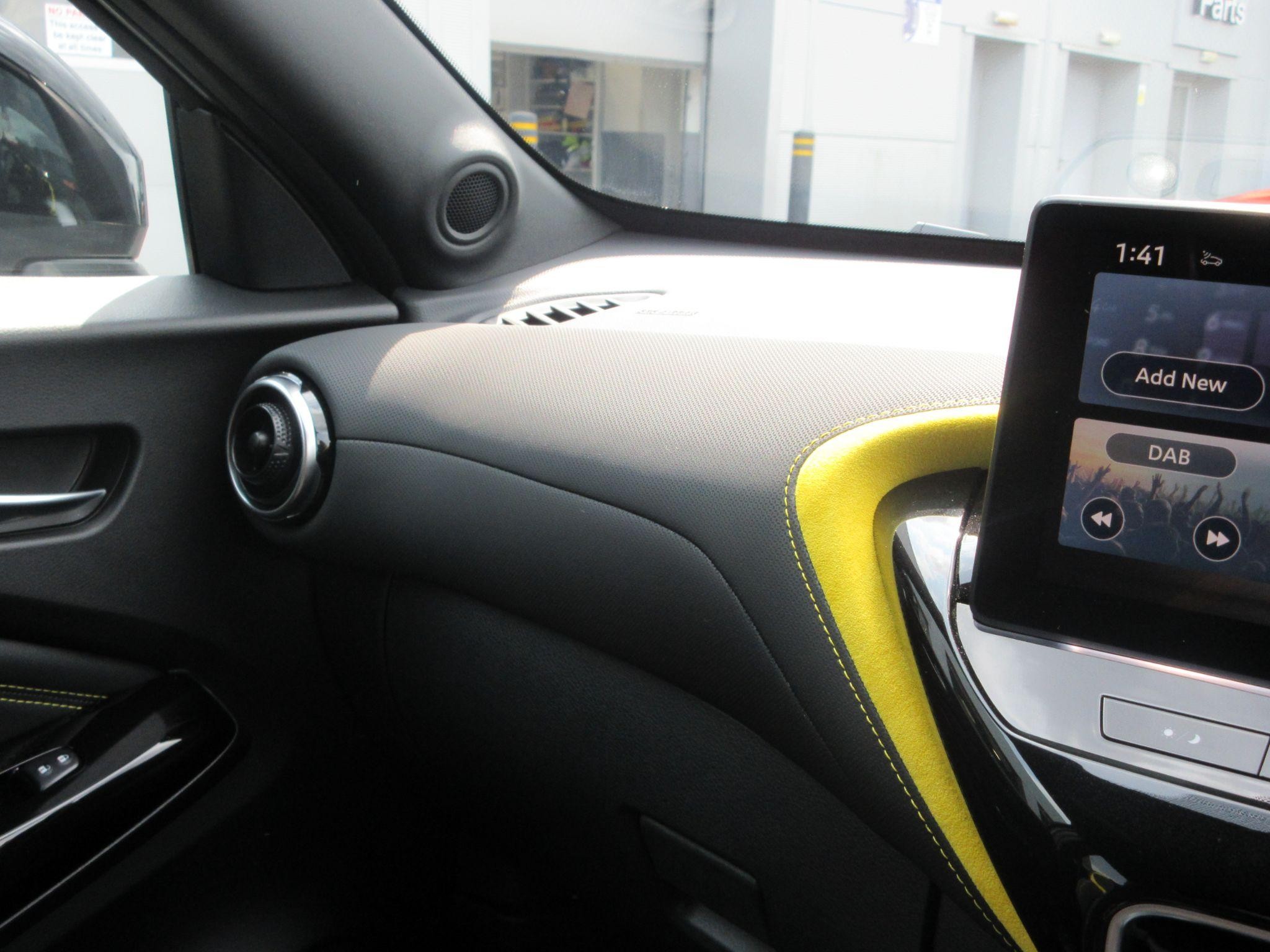Nissan Juke Image 17