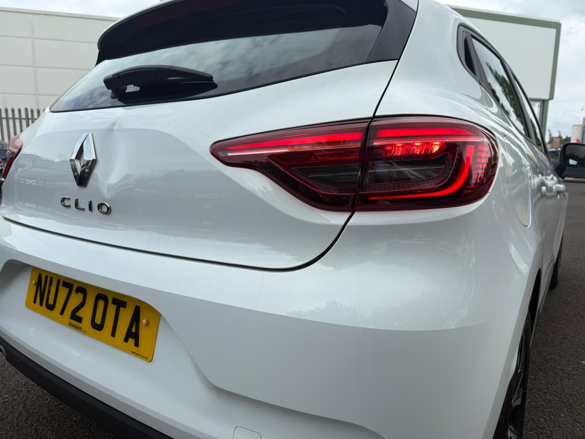 Renault Clio Image 9