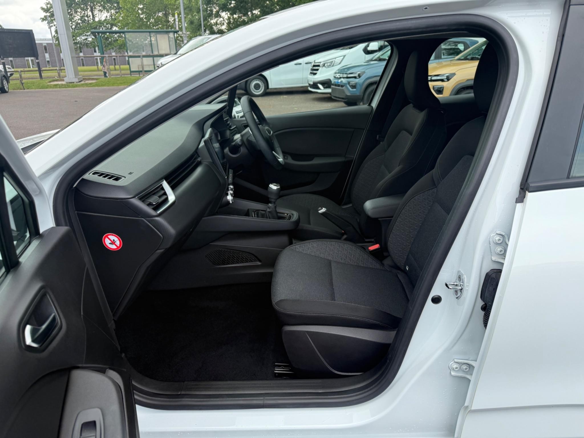 Renault Clio Image 17