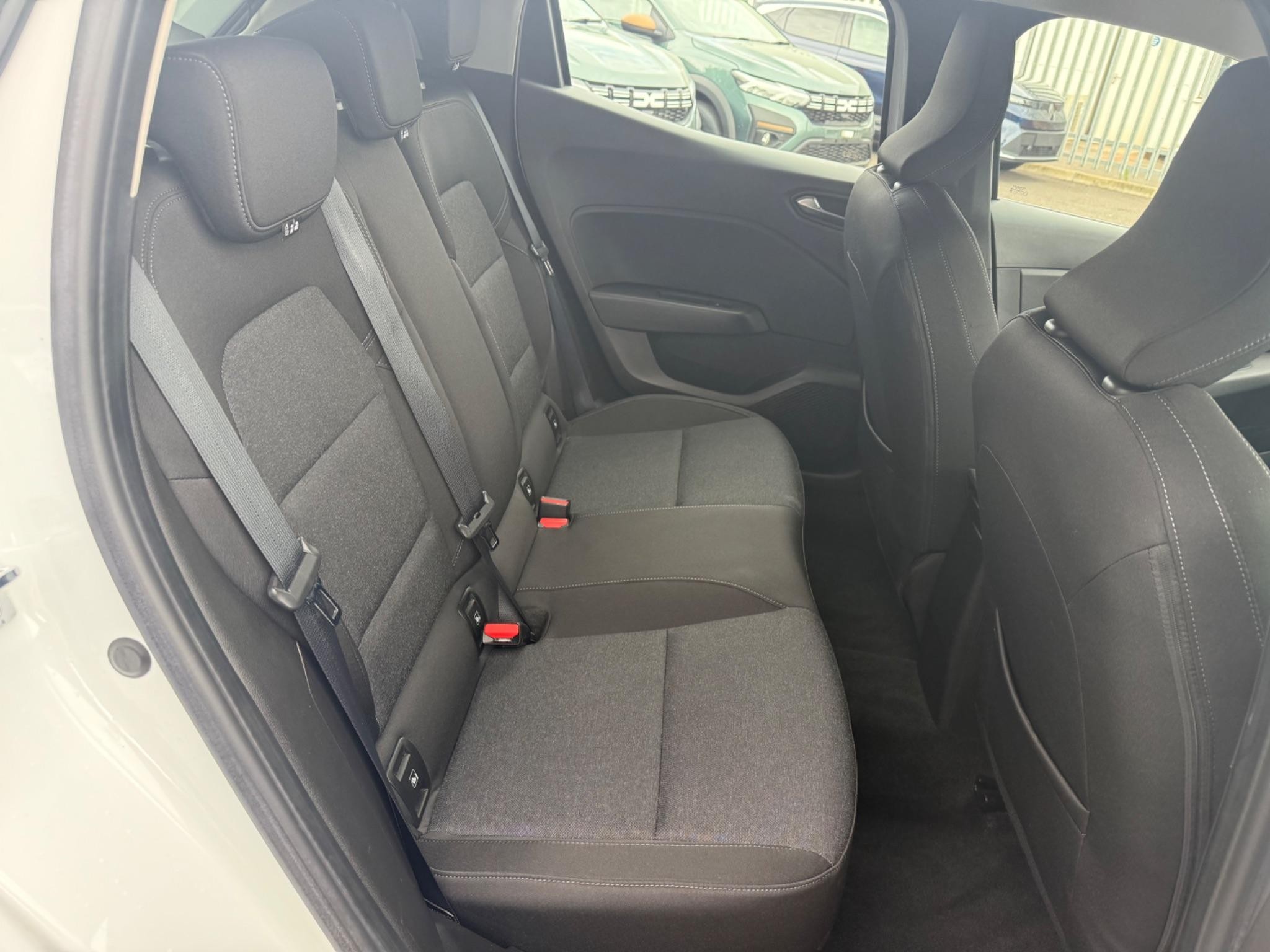 Renault Clio Image 20