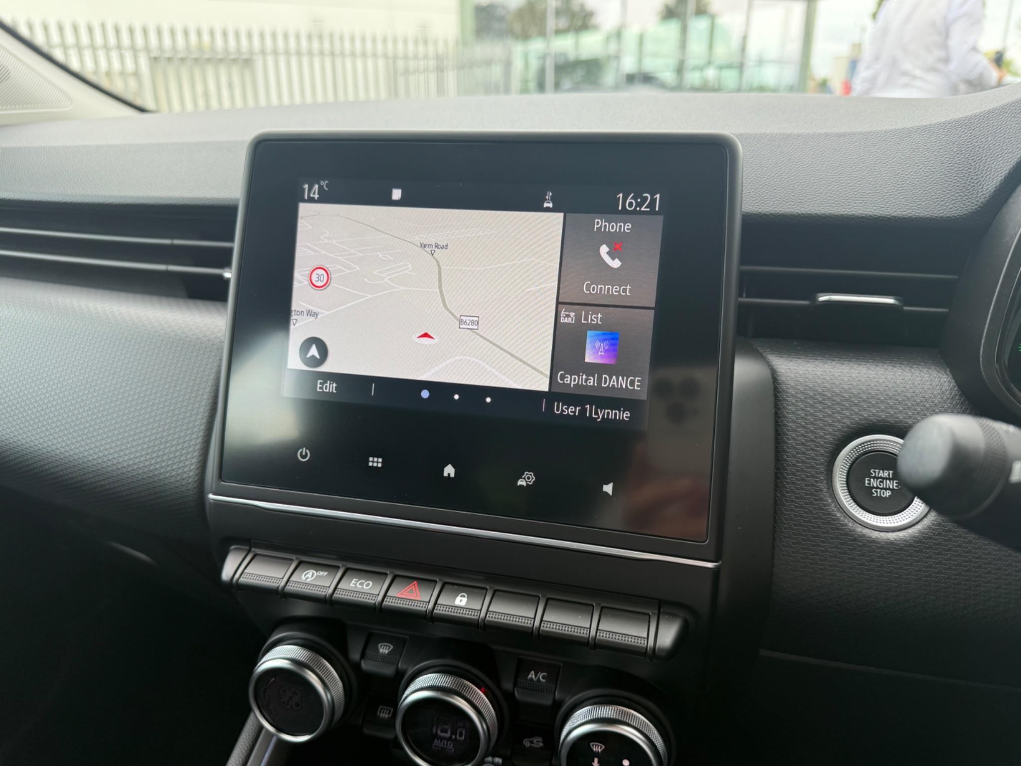 Renault Clio Image 21