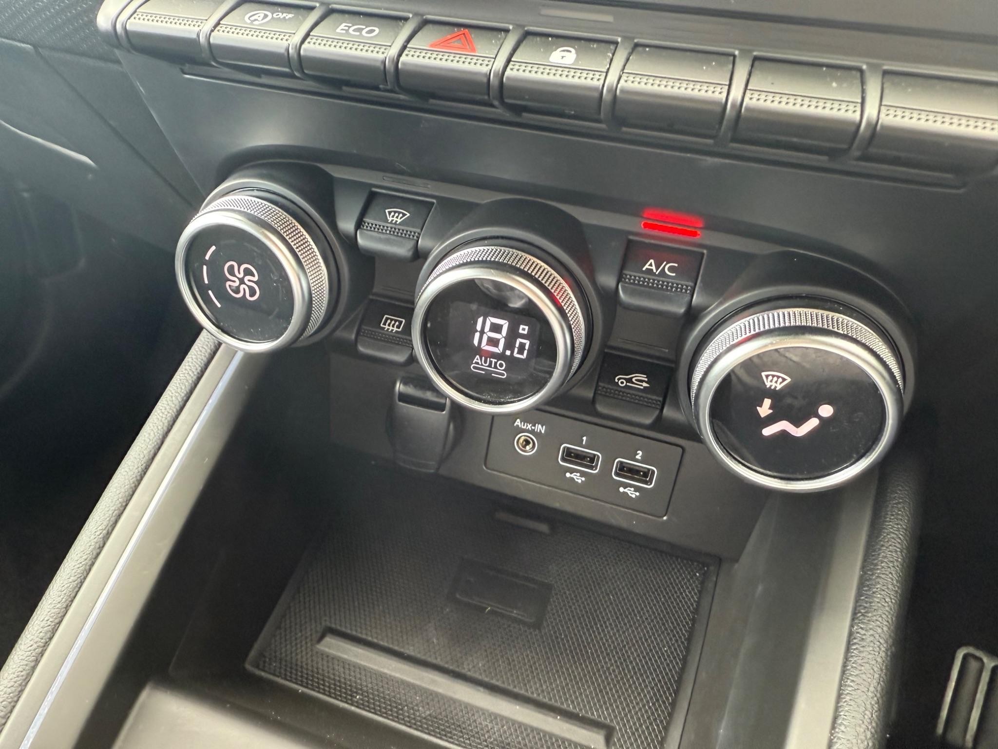 Renault Clio Image 28