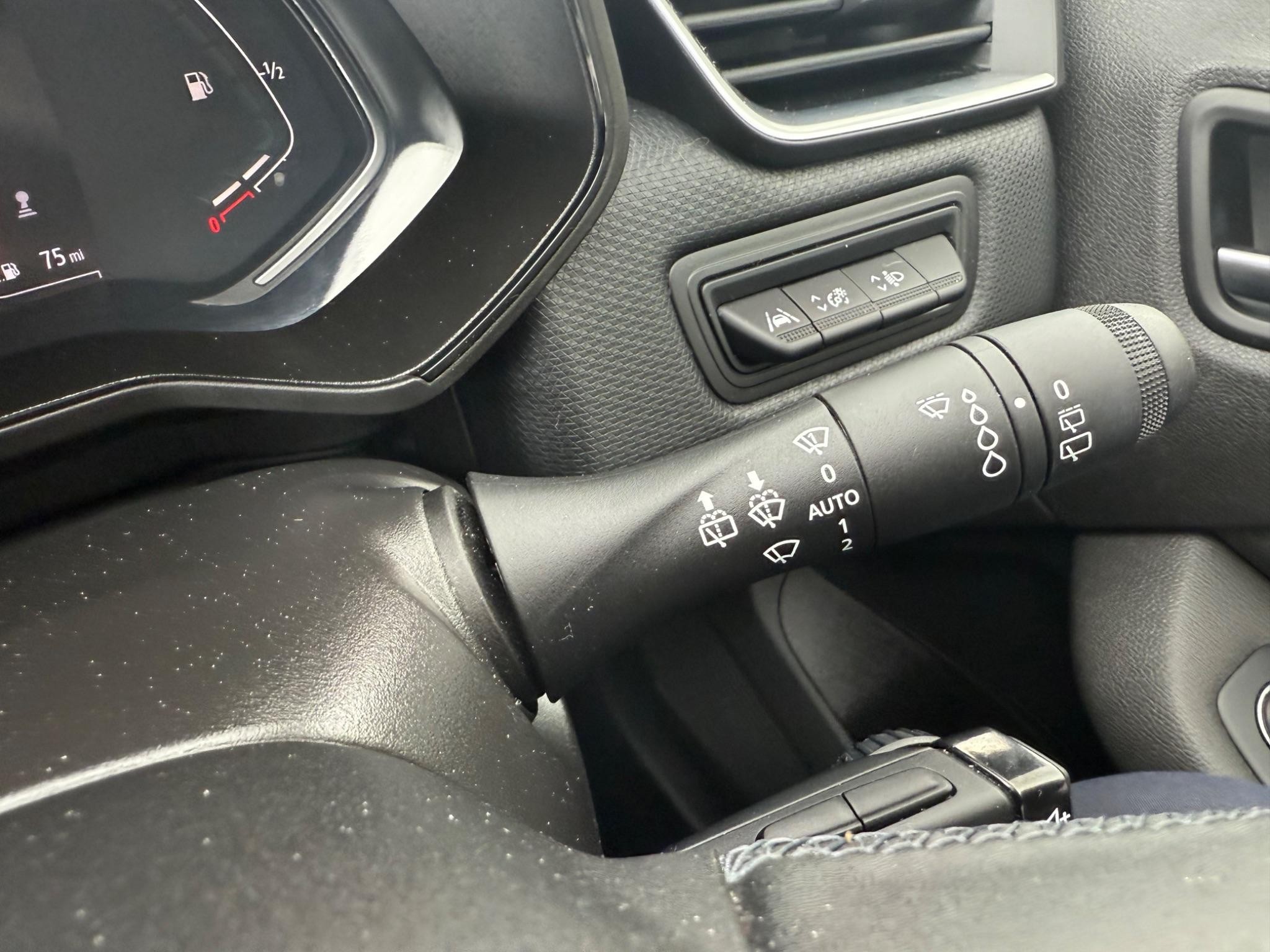 Renault Clio Image 33