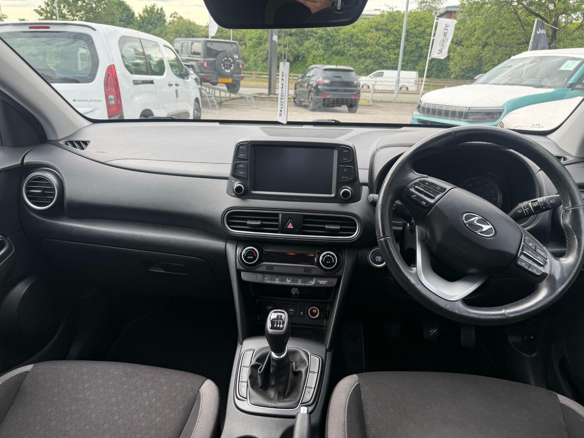 Hyundai KONA Image 16
