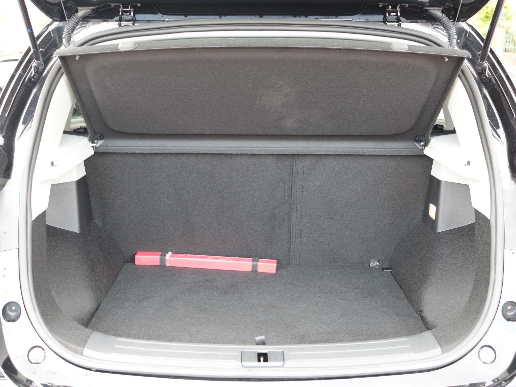 MG ZS Image 9