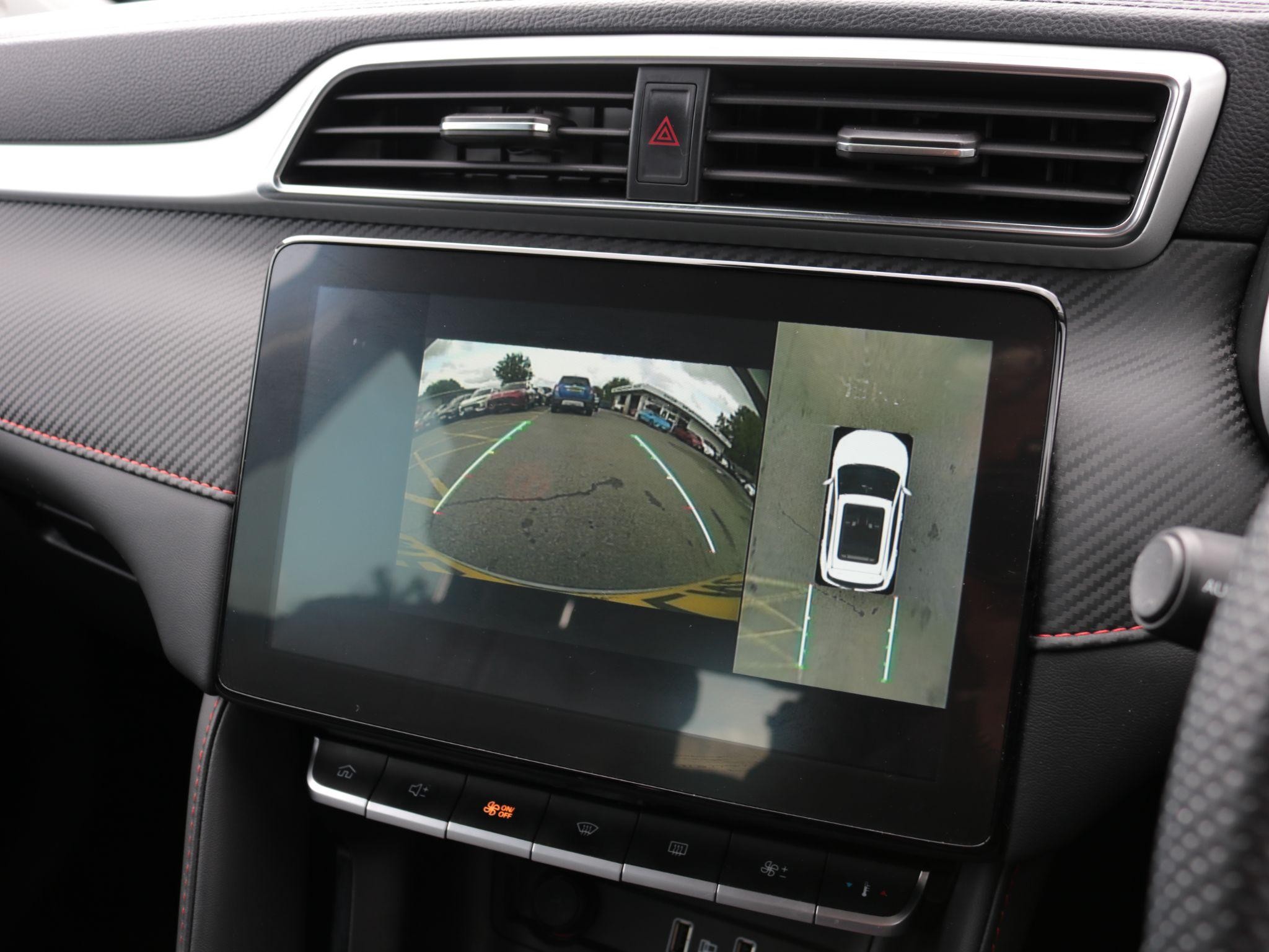 MG ZS Image 17