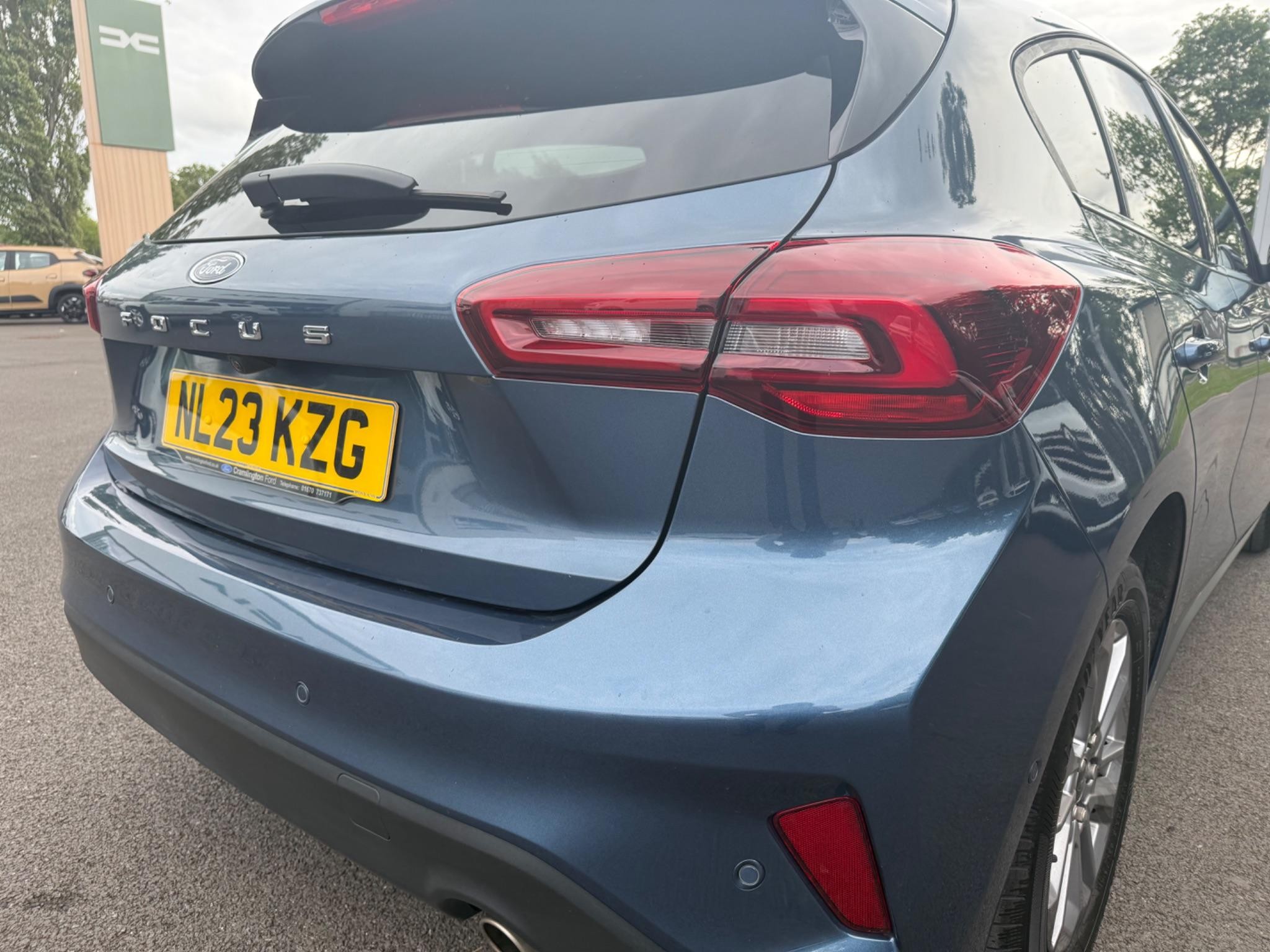 Ford Focus Image 9