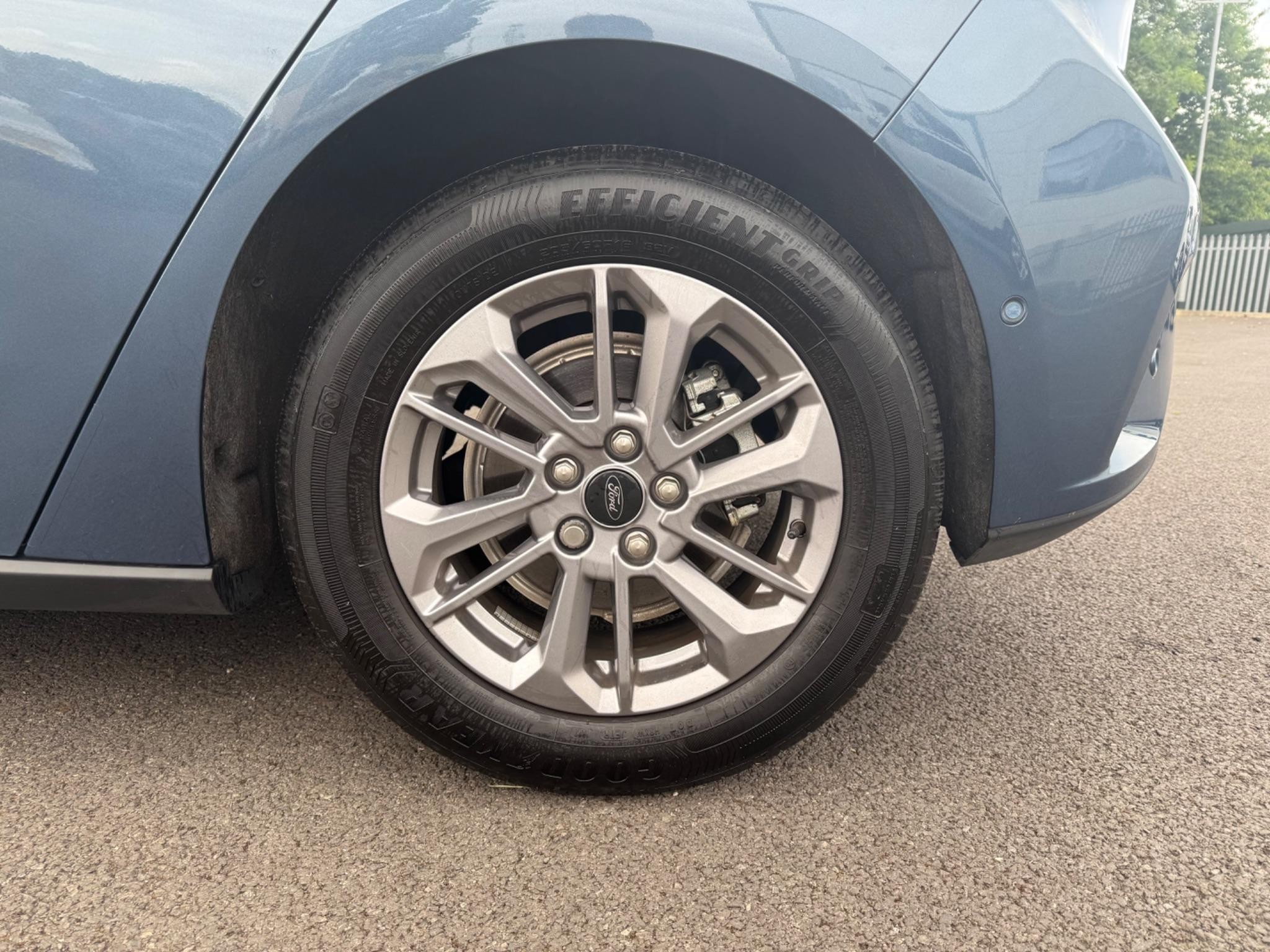 Ford Focus Image 11