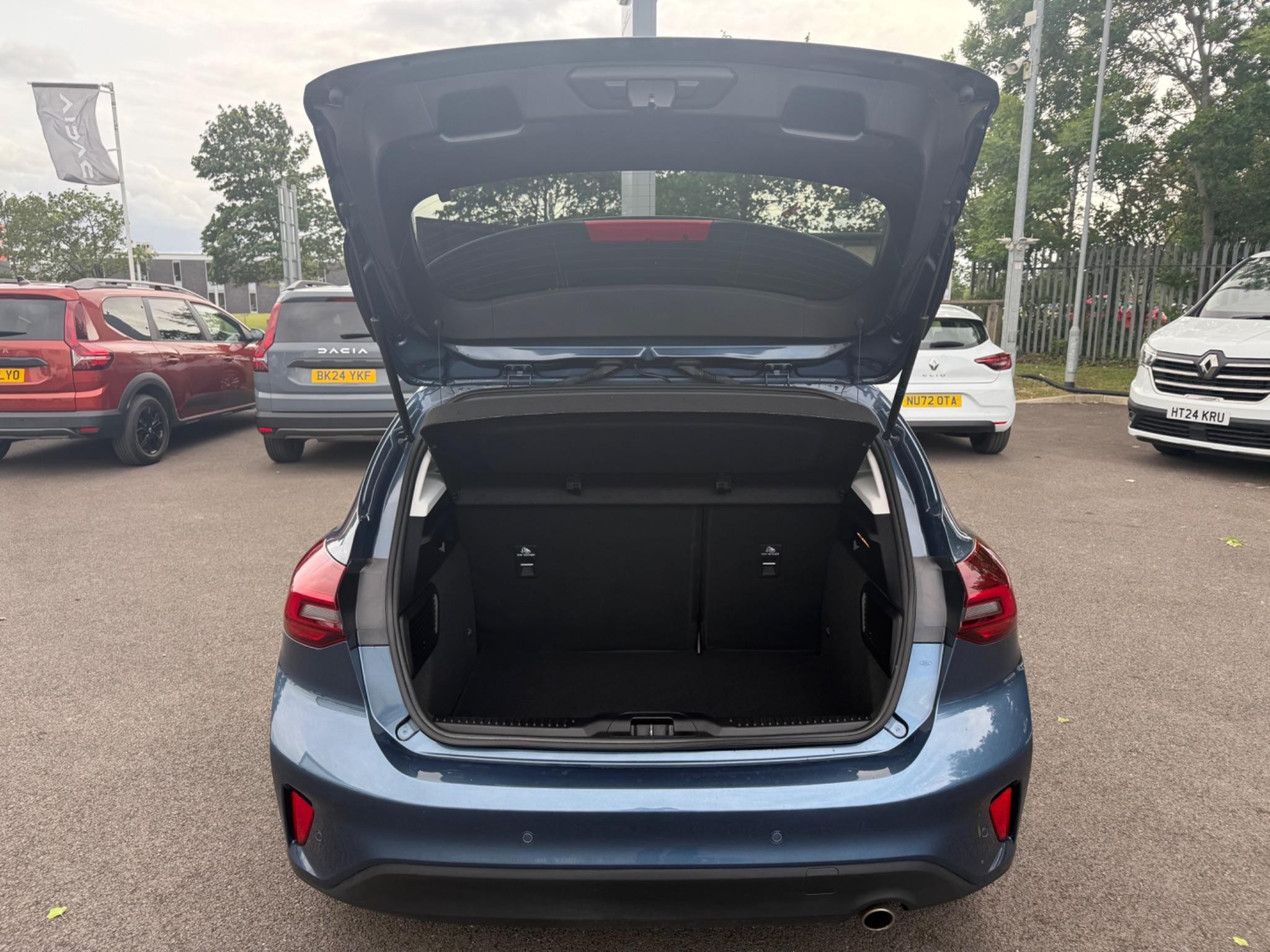 Ford Focus Image 17