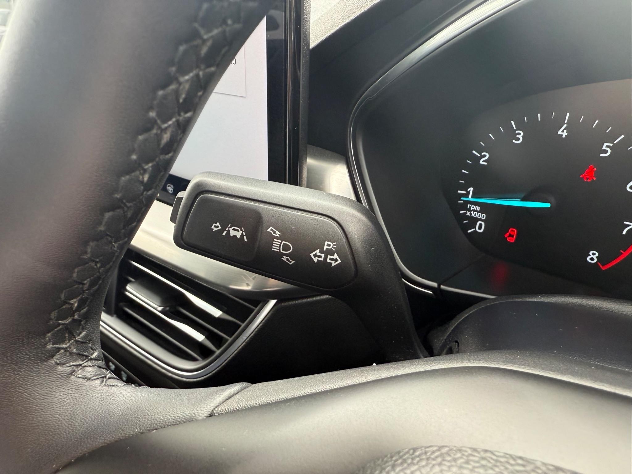 Ford Focus Image 32