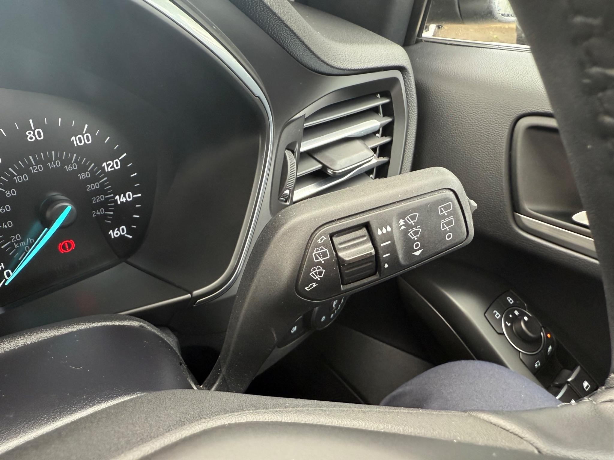 Ford Focus Image 37
