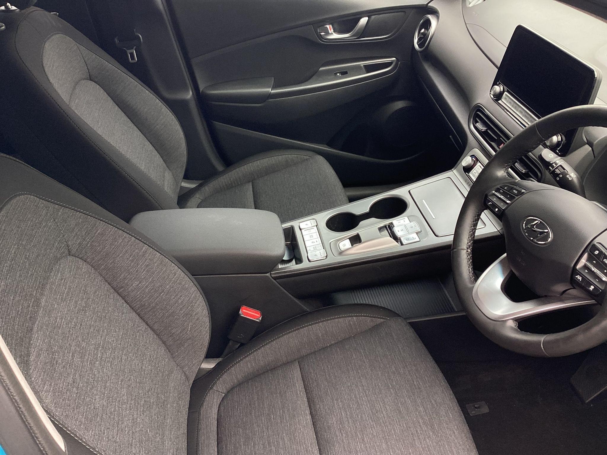 Hyundai KONA Image 10