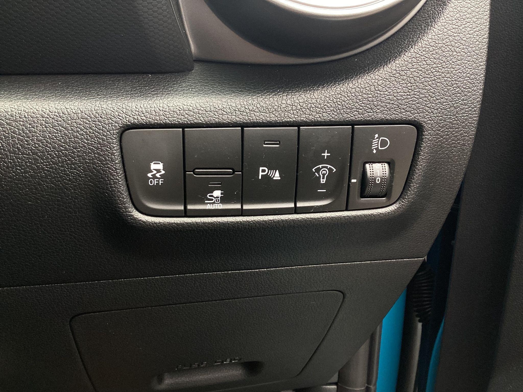 Hyundai KONA Image 19