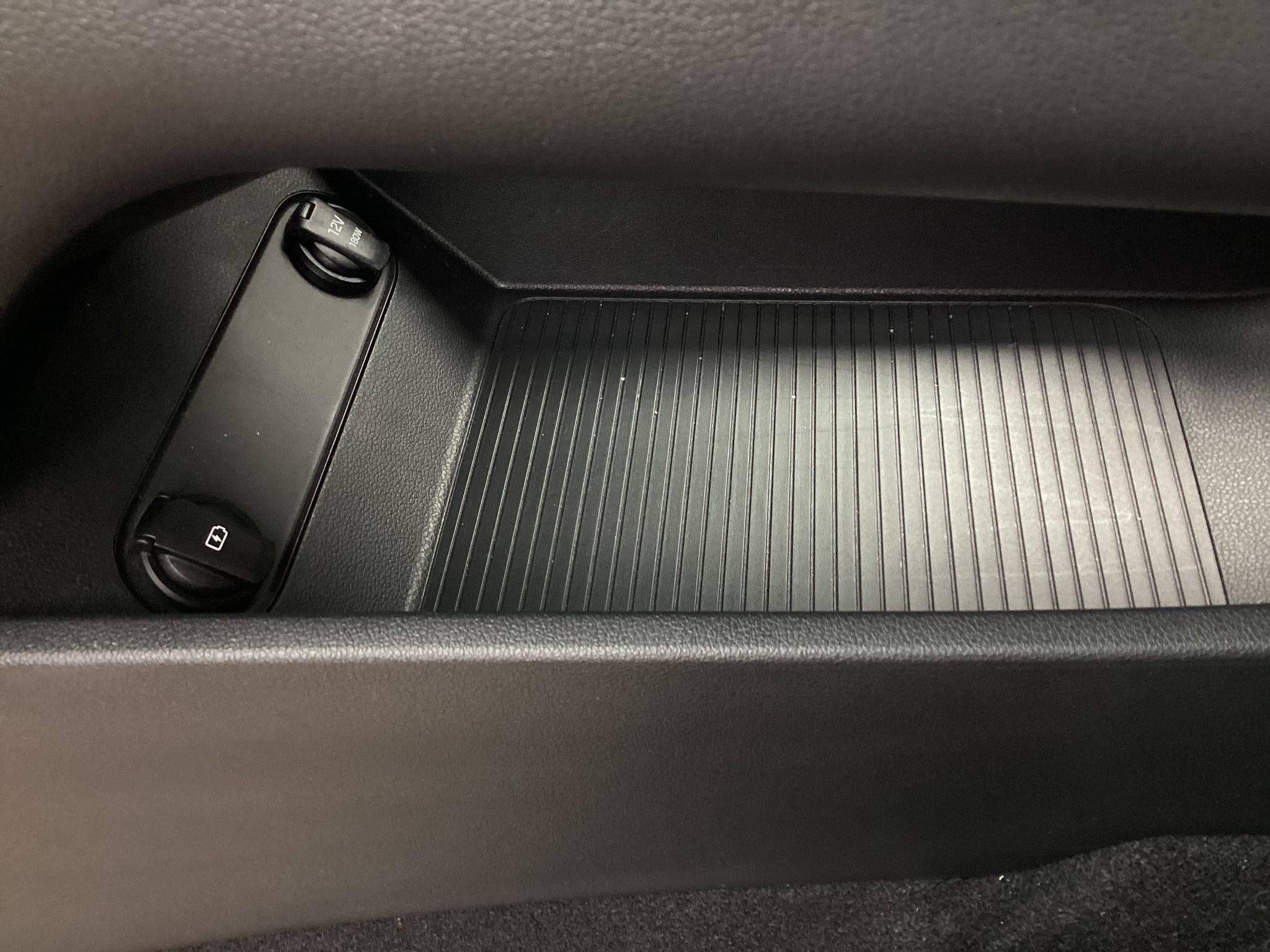 Hyundai KONA Image 34