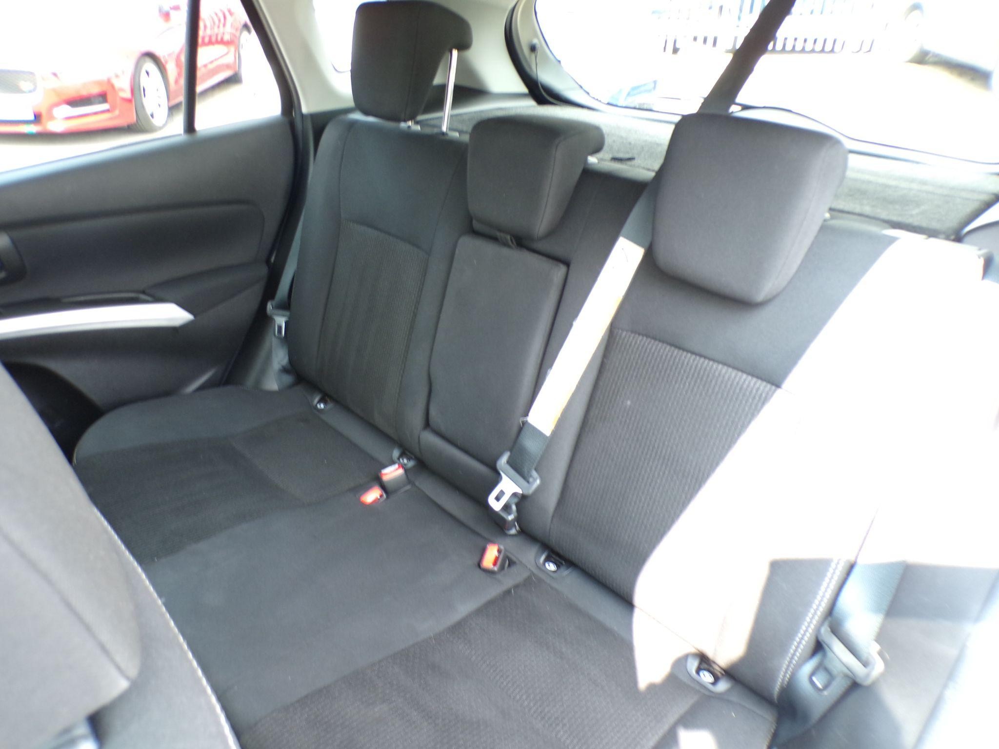 Suzuki SX4 S-Cross Image 16