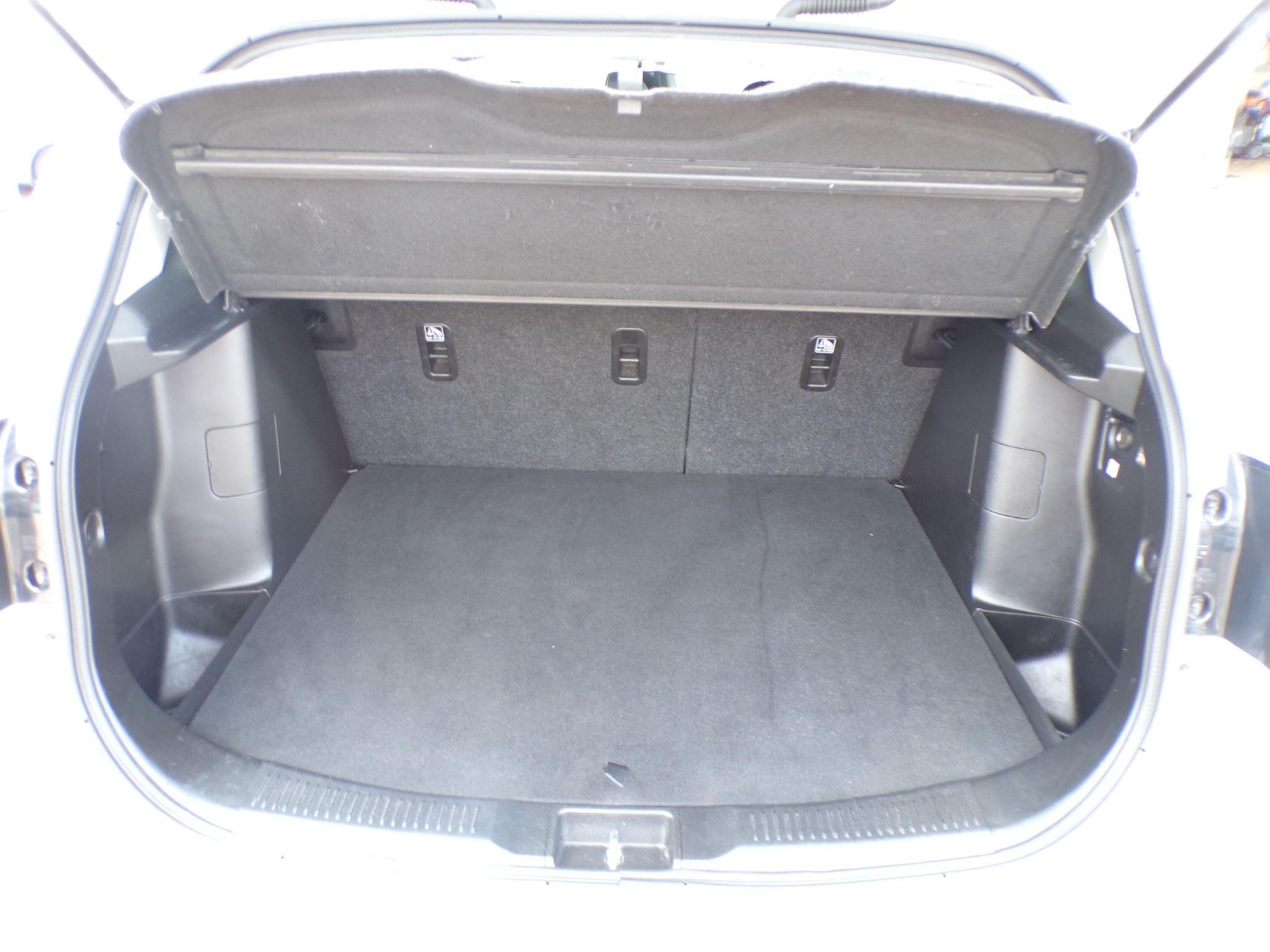 Suzuki SX4 S-Cross Image 32