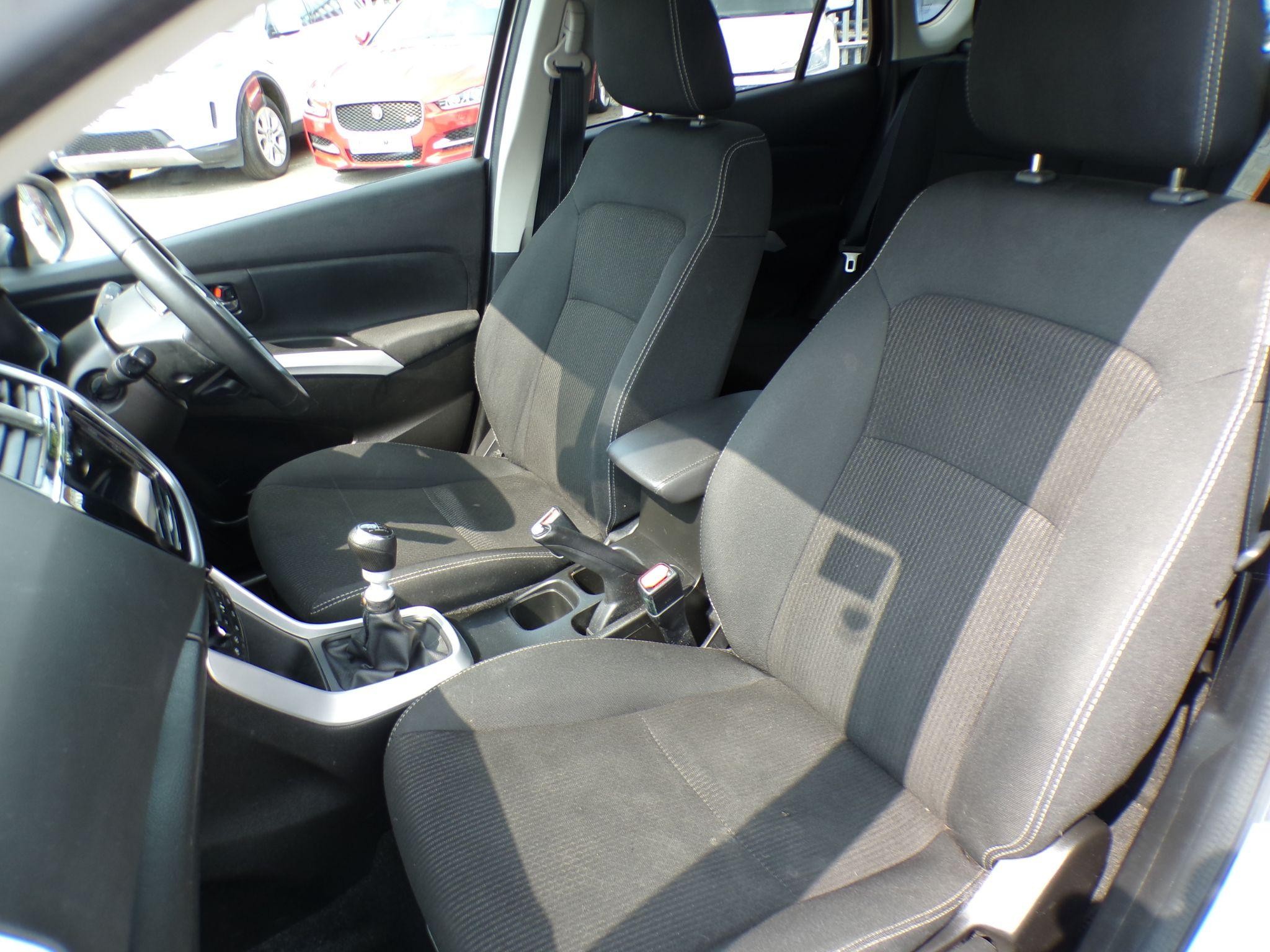 Suzuki SX4 S-Cross Image 33