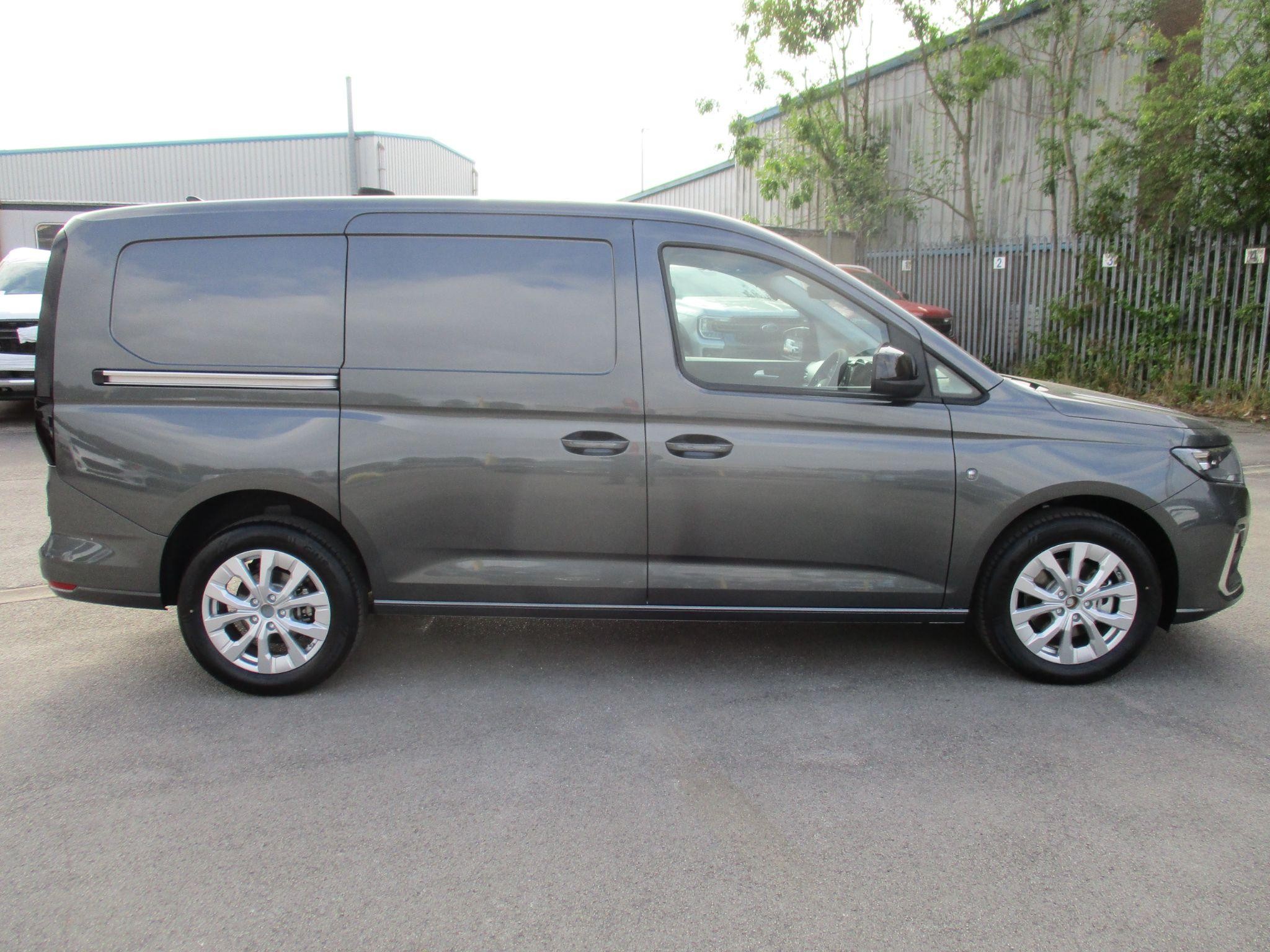 Ford Transit Connect Image 2