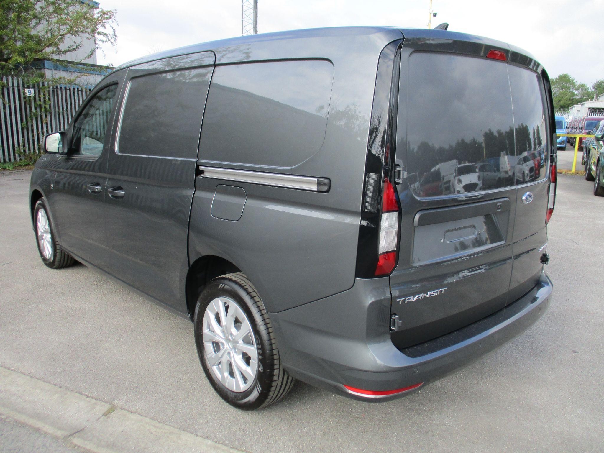 Ford Transit Connect Image 5