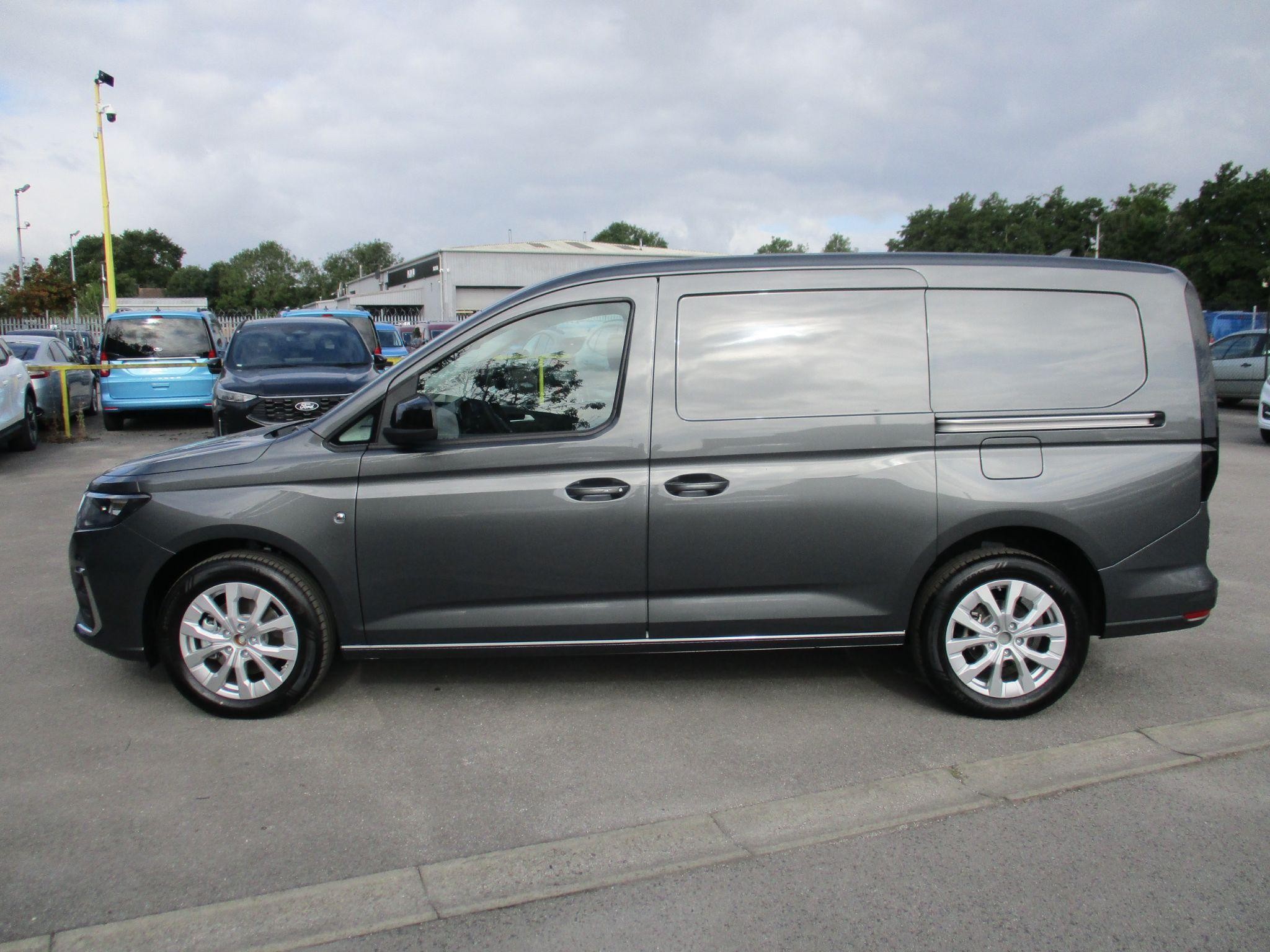 Ford Transit Connect Image 6