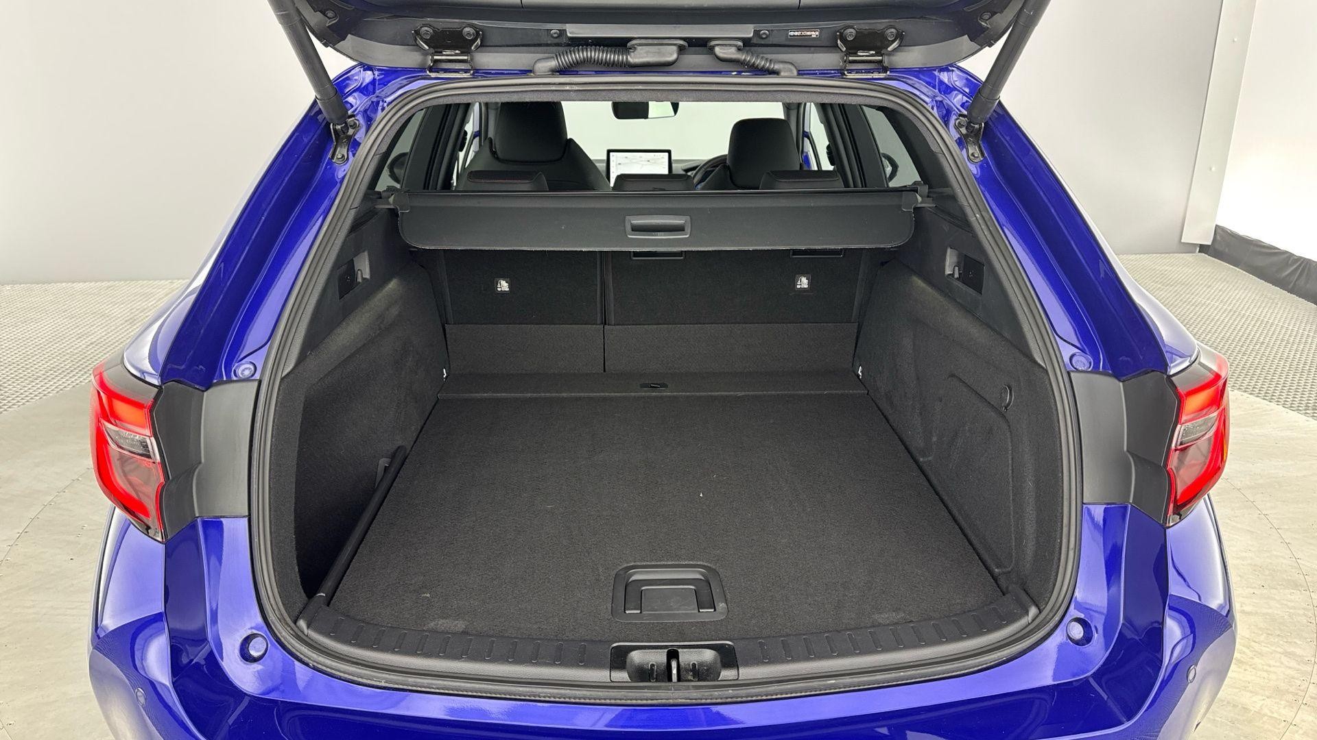 Toyota Corolla Image 16