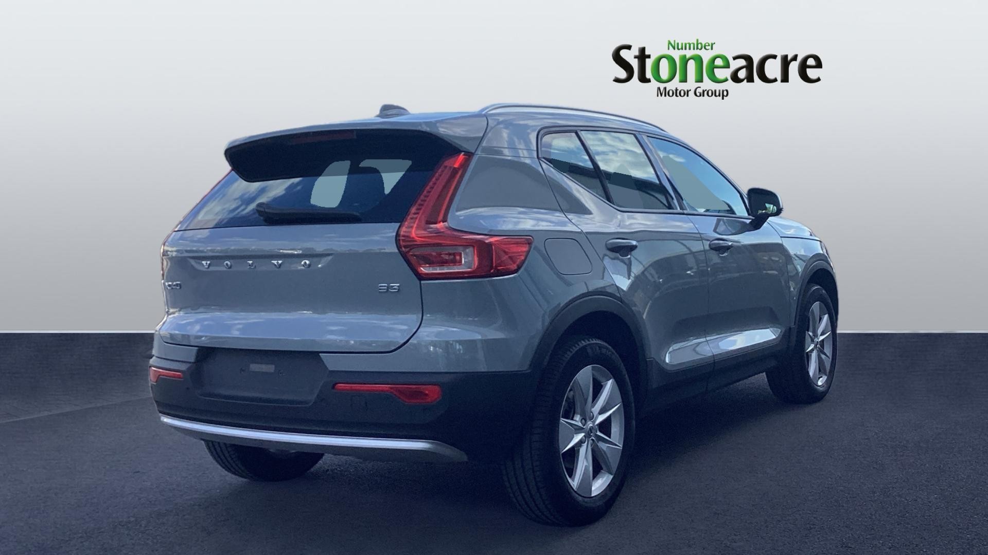 Volvo XC40 Image 2