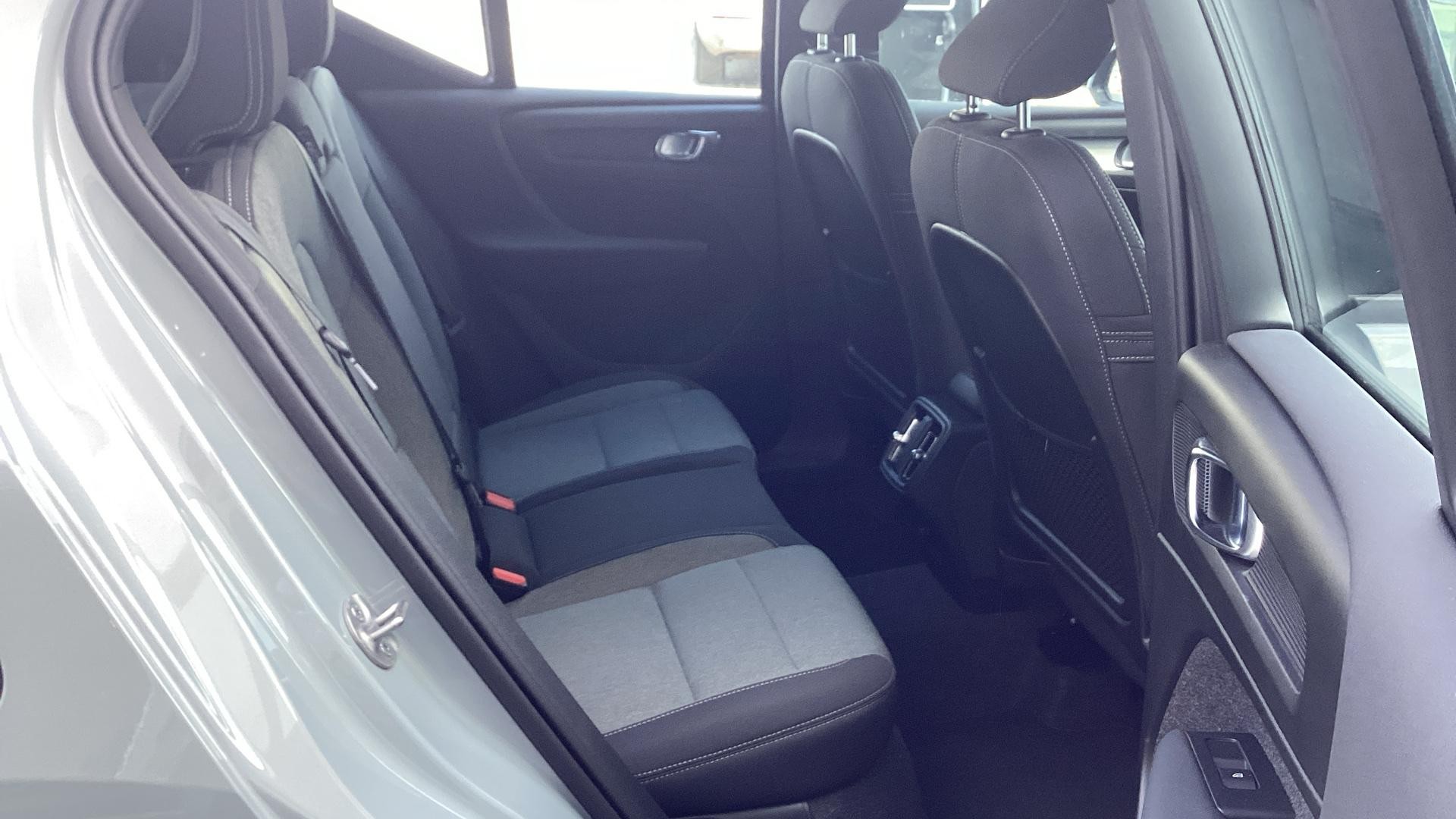 Volvo XC40 Image 6