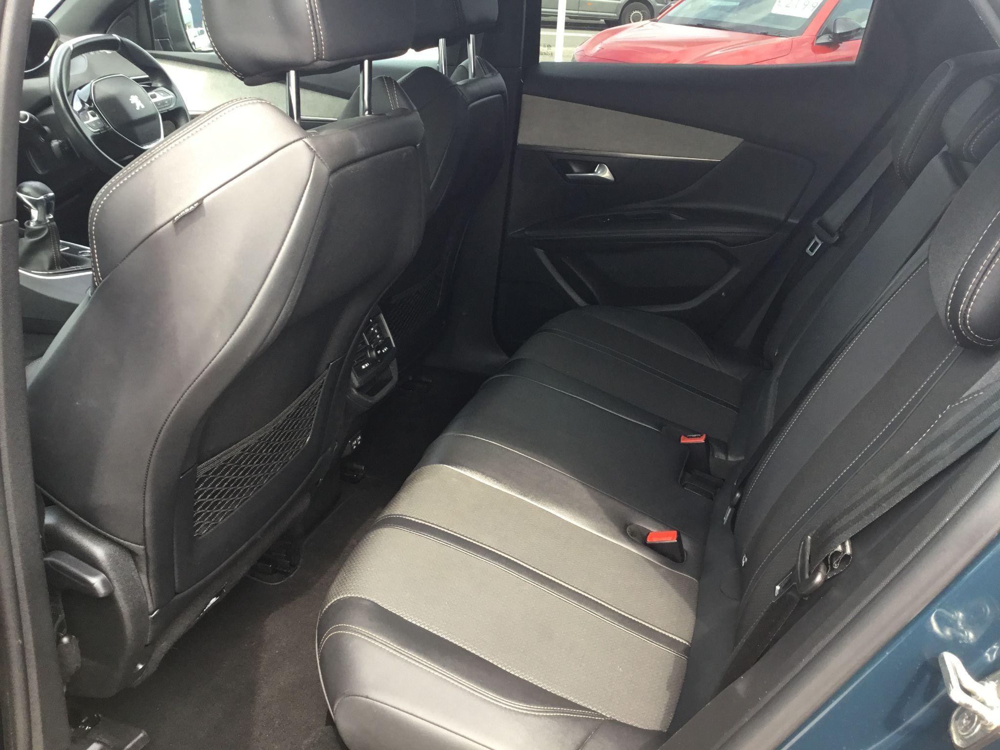 Peugeot 3008 Image 11