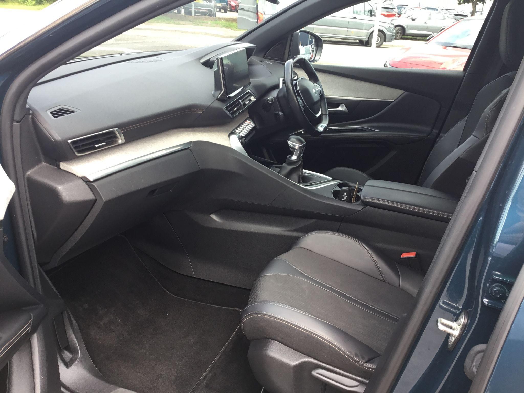 Peugeot 3008 Image 12
