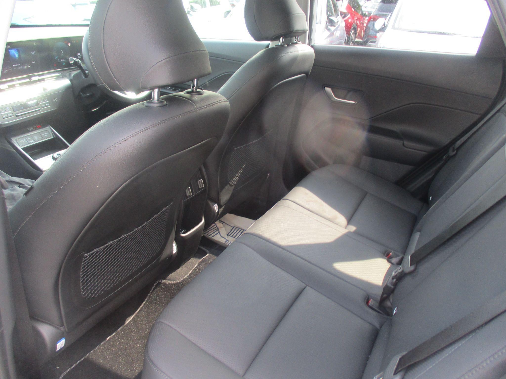 Hyundai KONA Image 15
