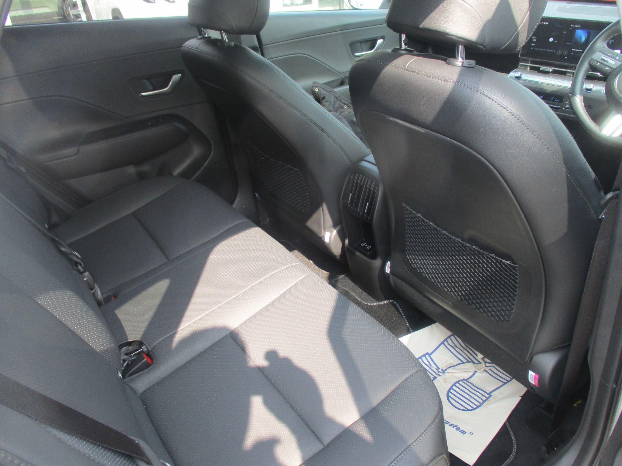 Hyundai KONA Image 16