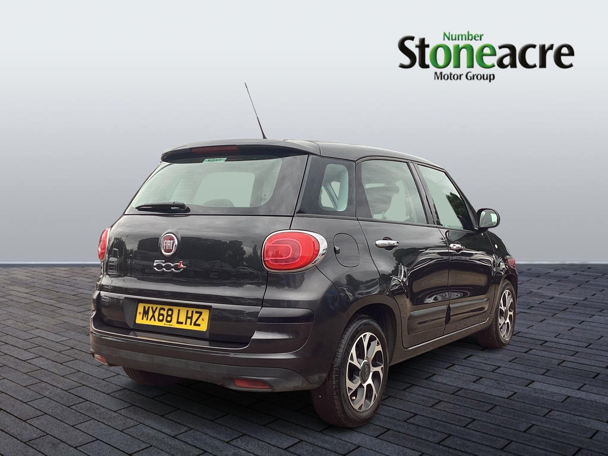 Fiat 500L Image 2