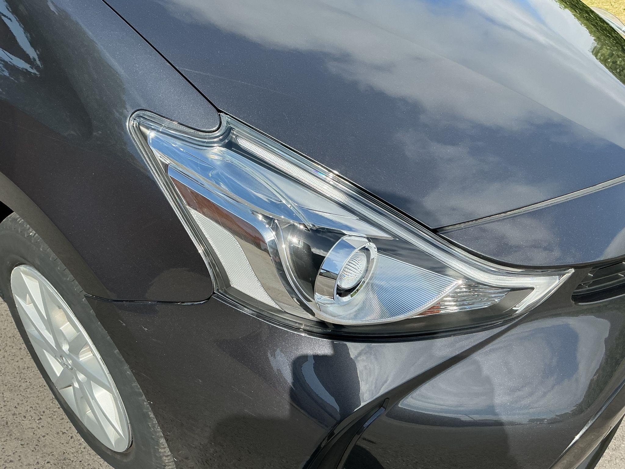 Toyota Prius+ Image 10